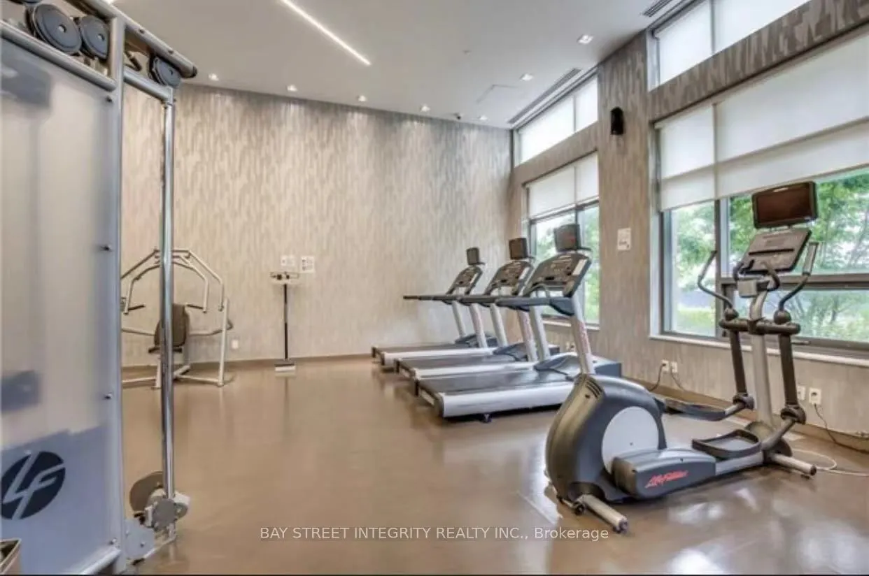 28 Uptown Drive, #329