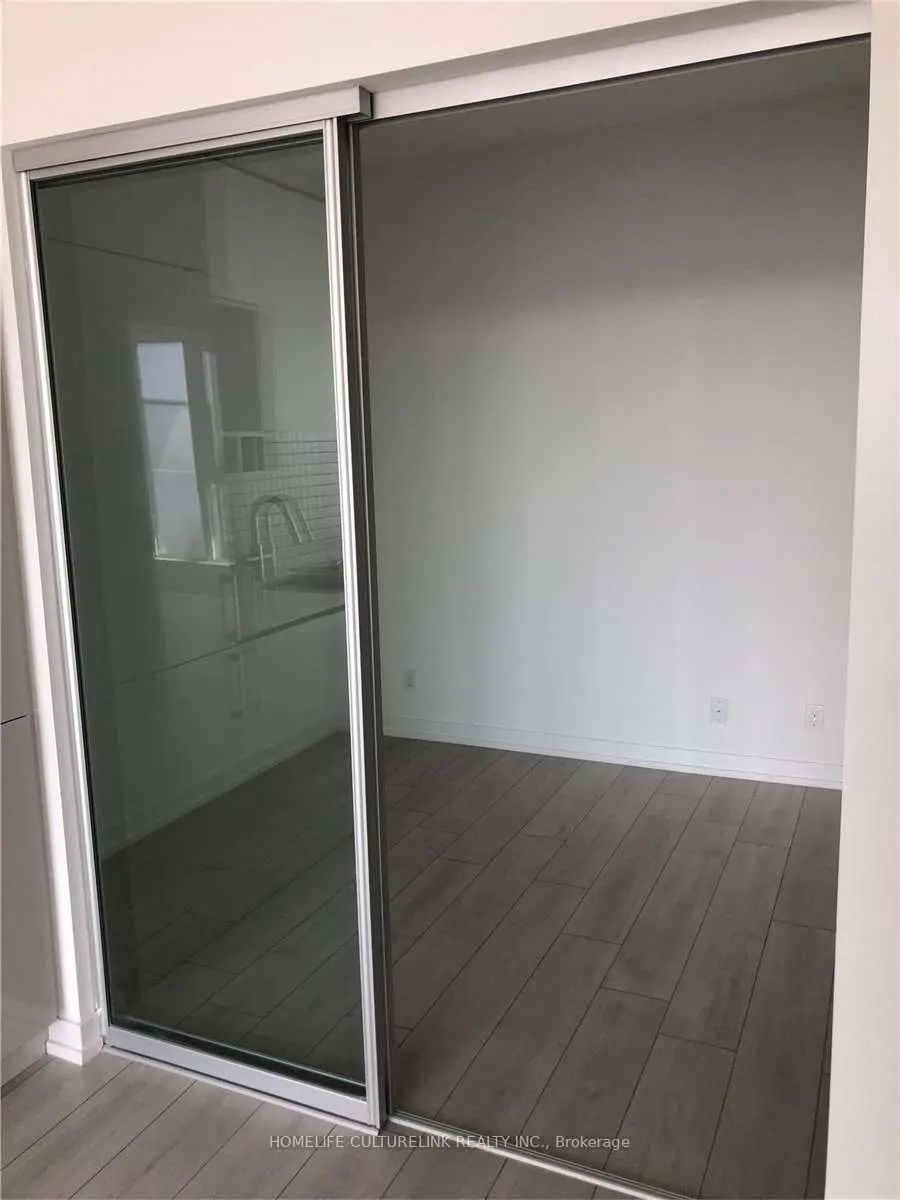 898 Portage Parkway, #5005