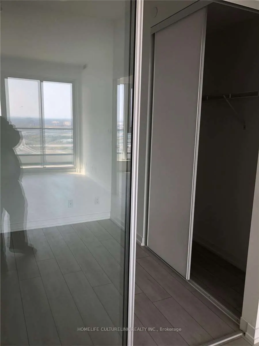 898 Portage Parkway, #5005