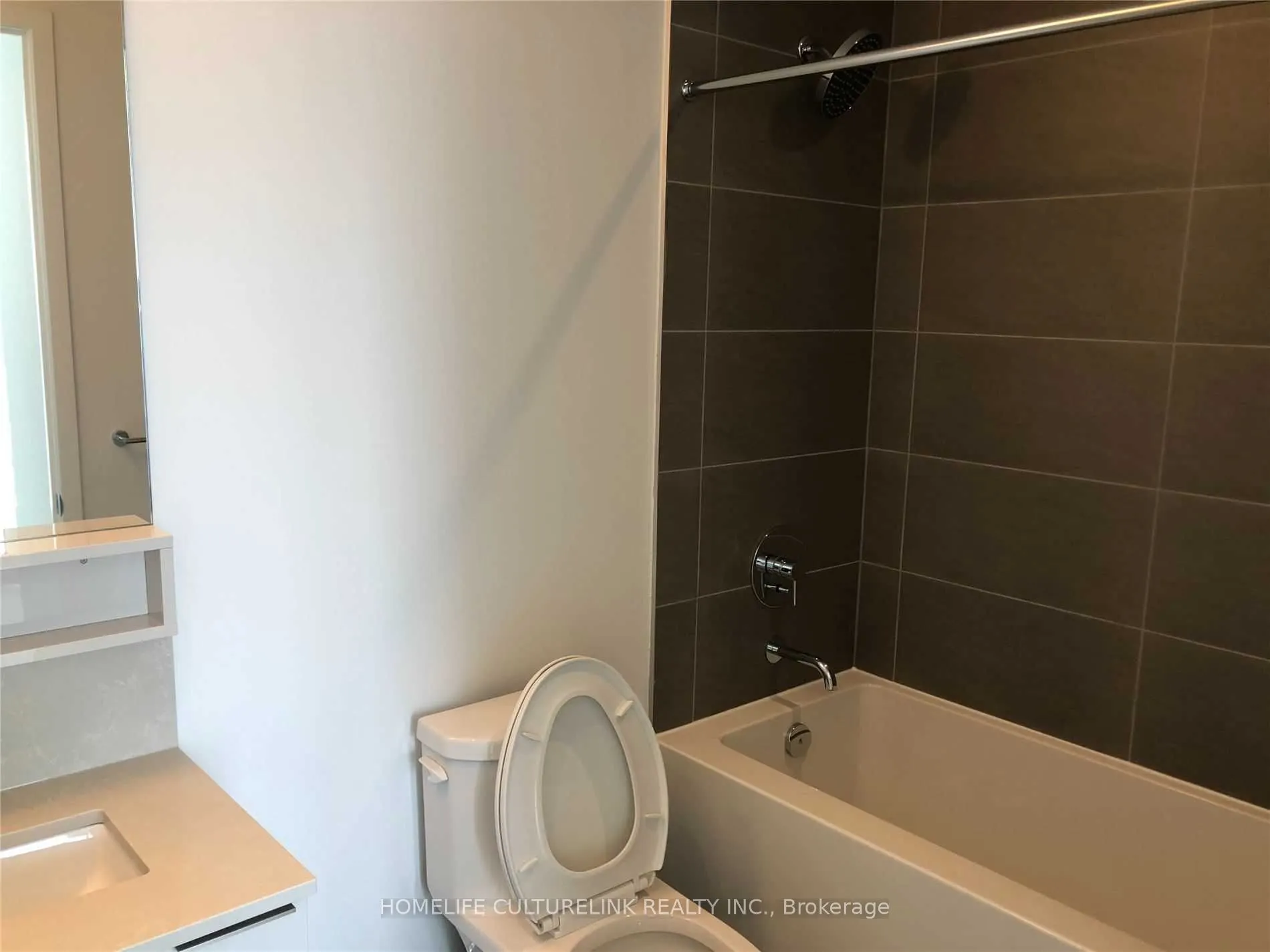 898 Portage Parkway, #5005