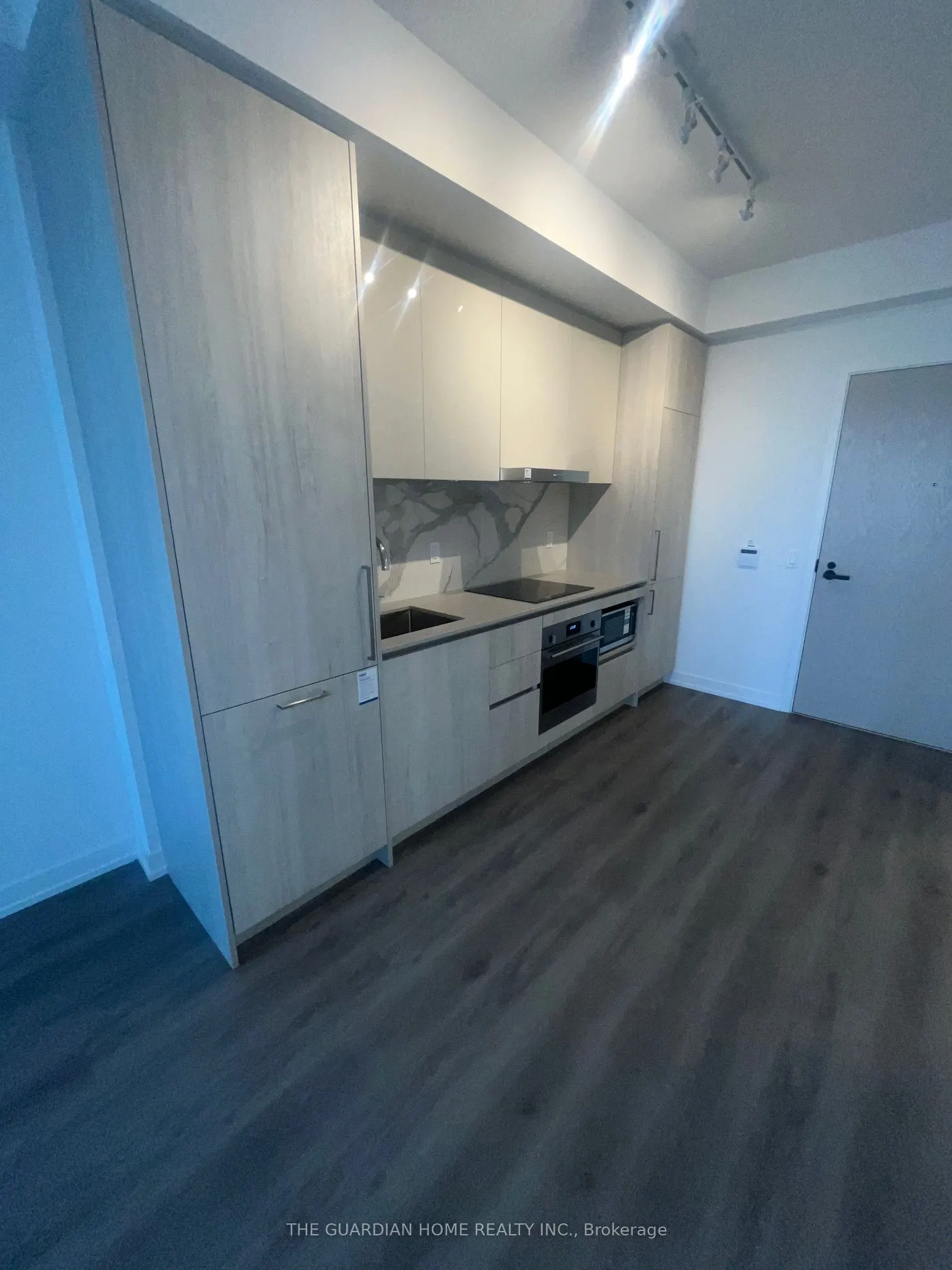 225 Commerce Street, #3310