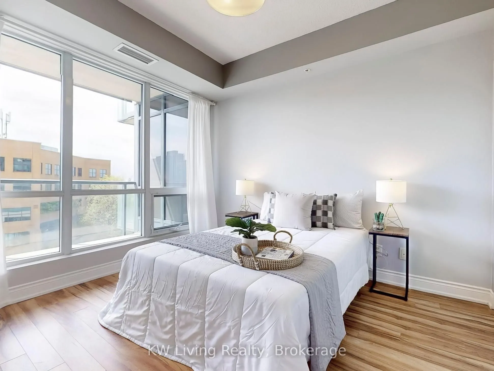 9088 Yonge Street, #509A