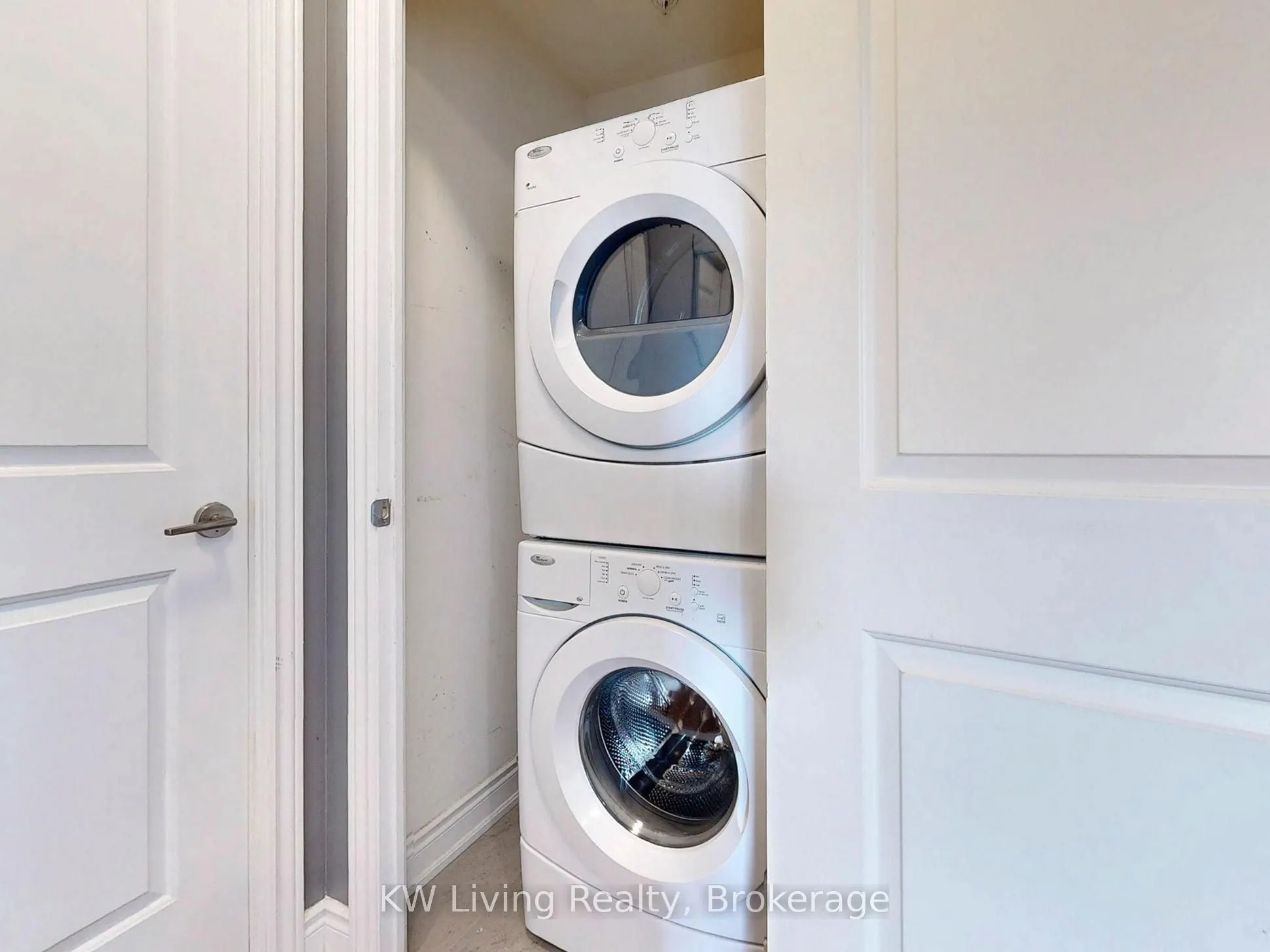 9088 Yonge Street, #509A