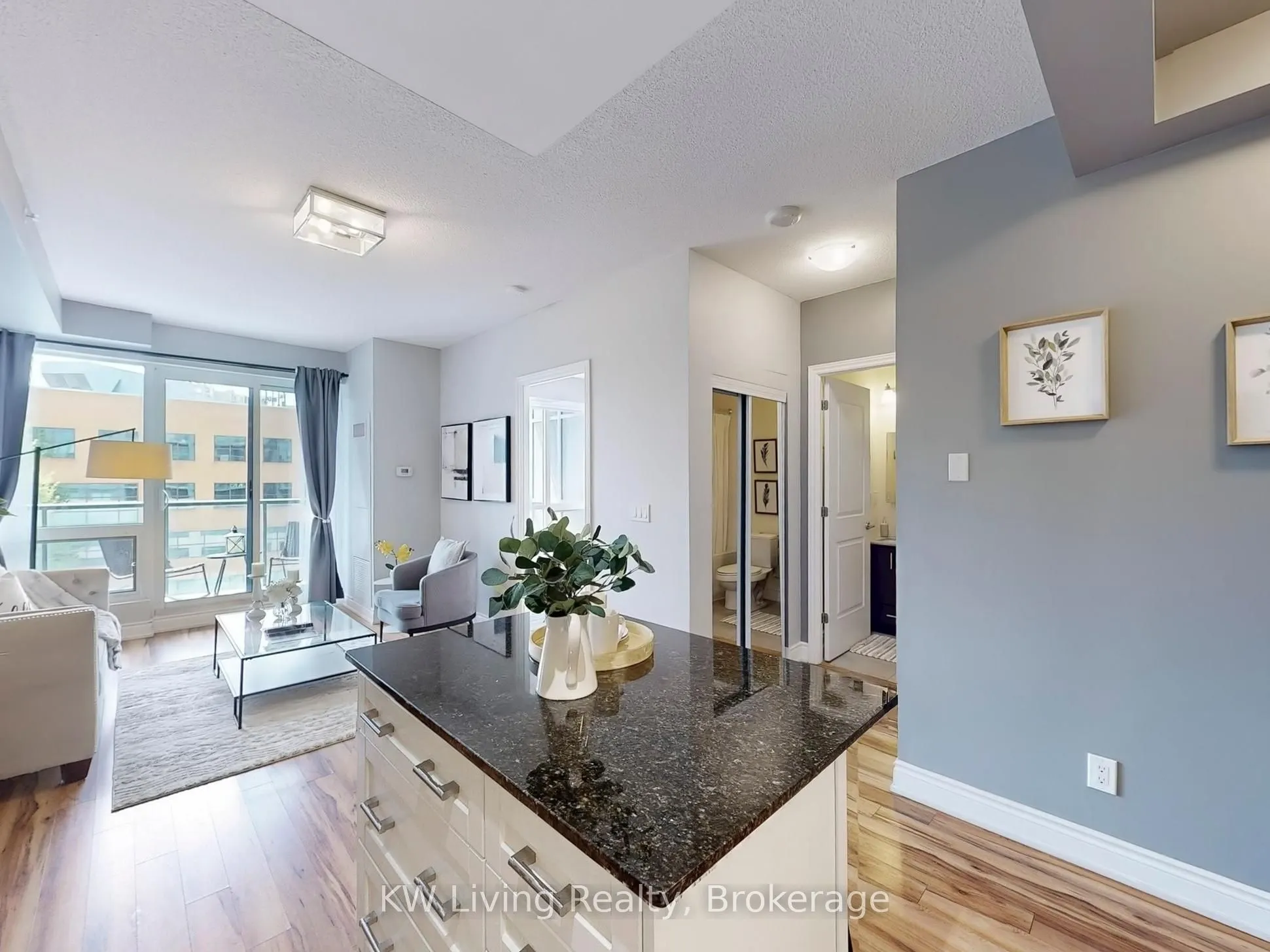 9088 Yonge Street, #509A