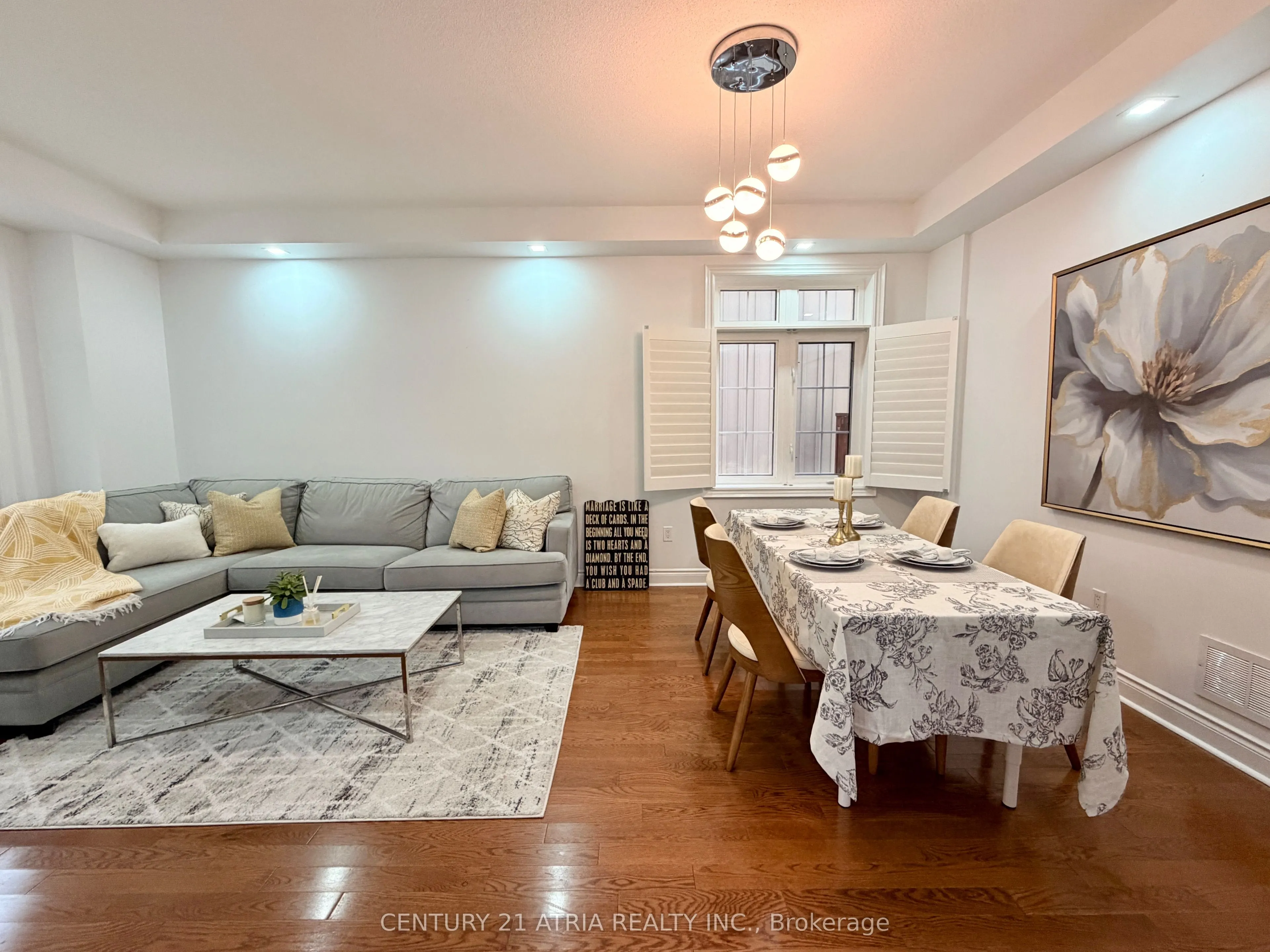 14 West Normandy Drive