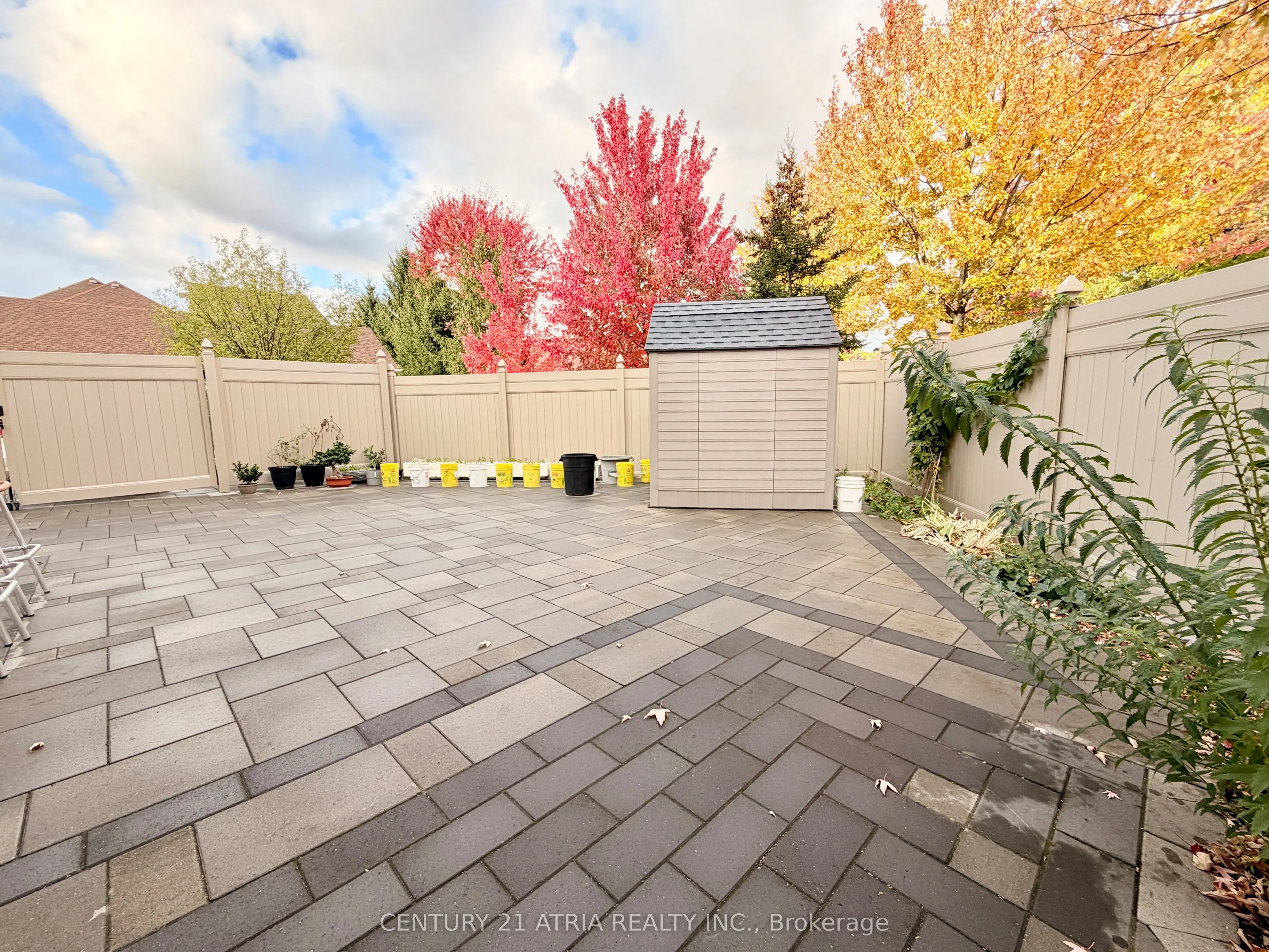 14 West Normandy Drive