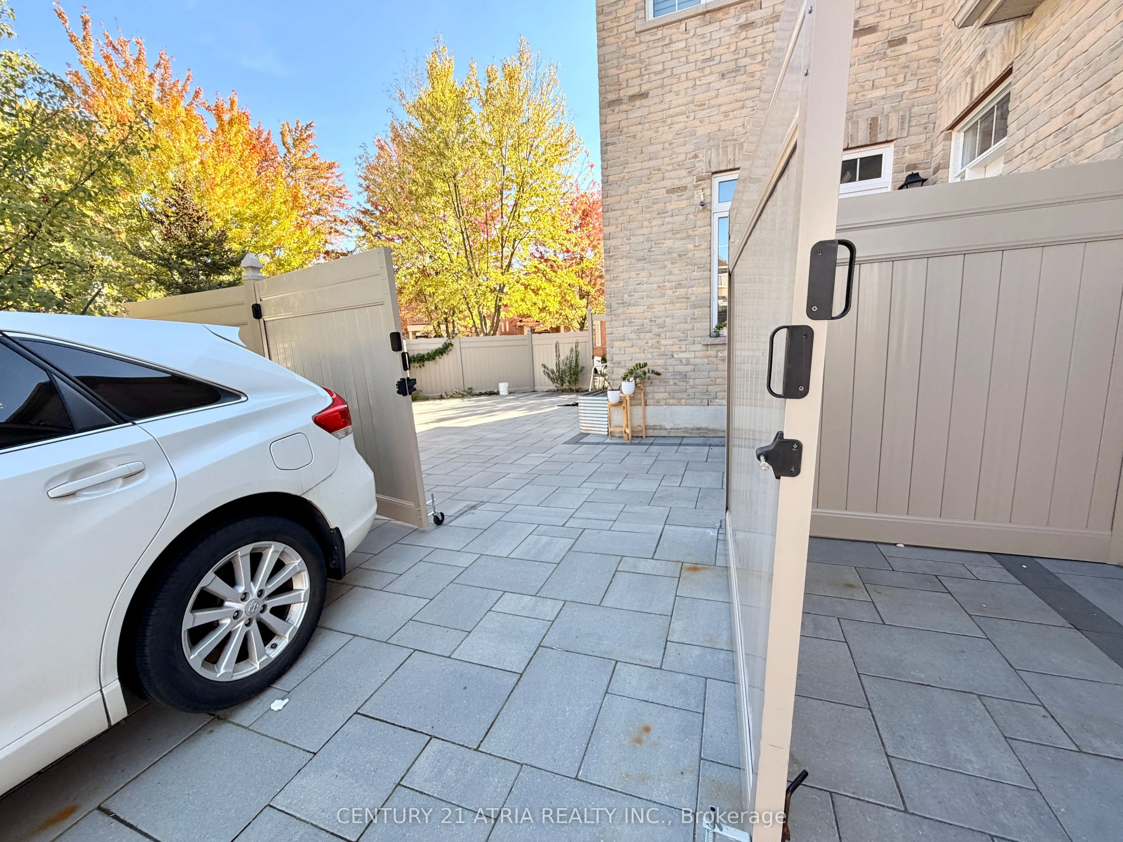 14 West Normandy Drive