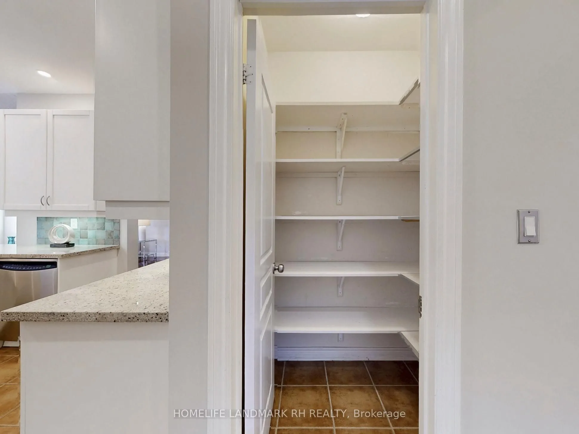 17 Gordon Weeden Road