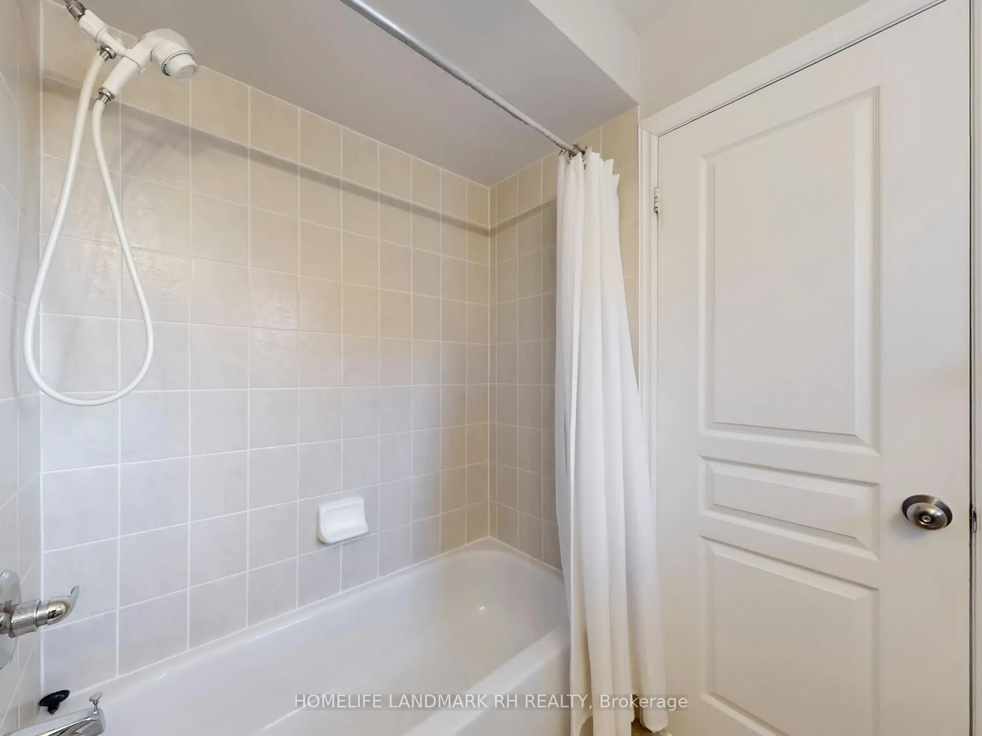 17 Gordon Weeden Road