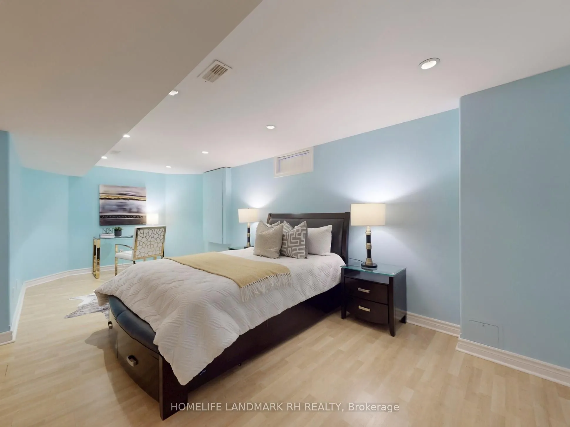 17 Gordon Weeden Road