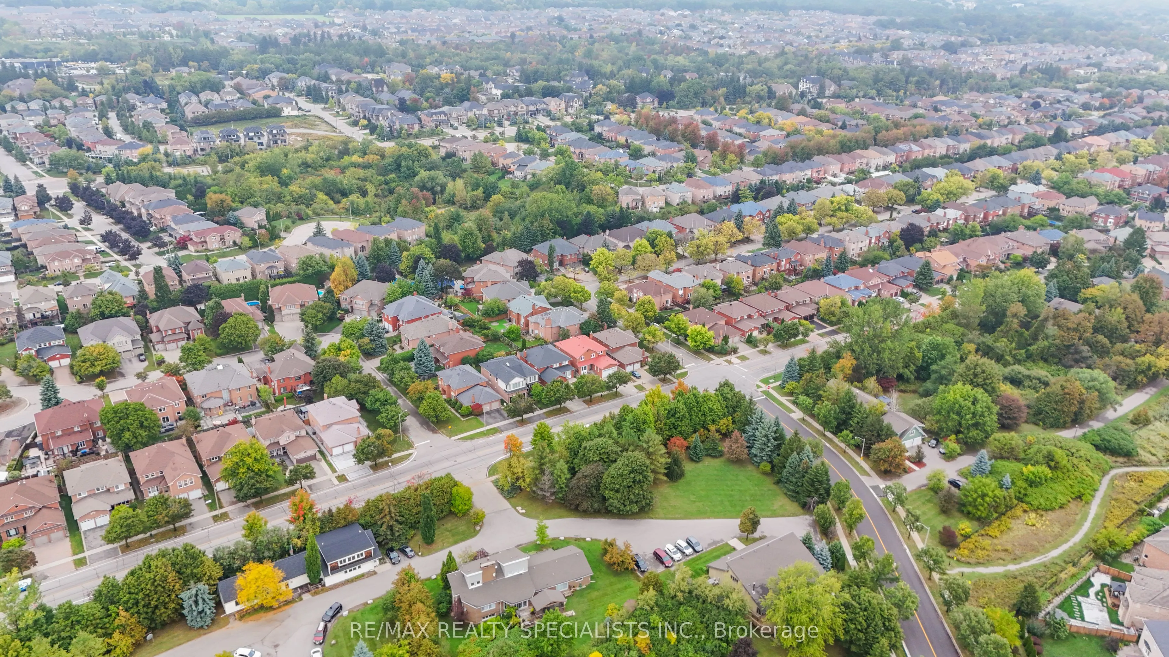 36 Devonsleigh Boulevard