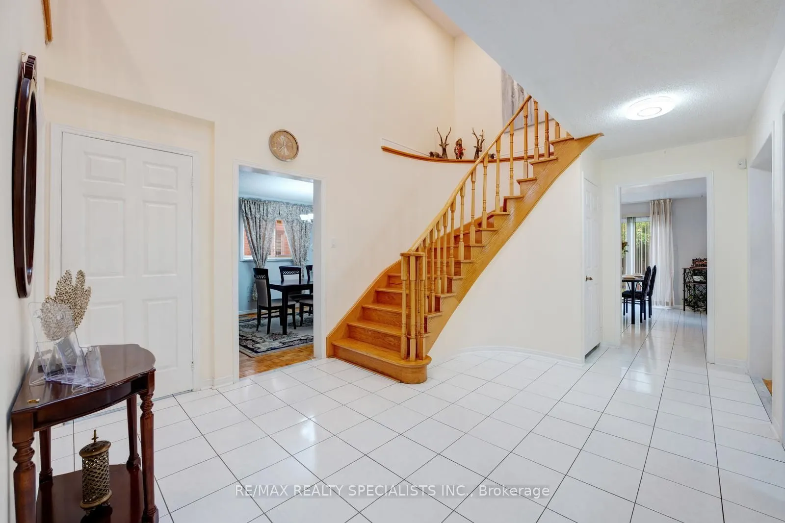 36 Devonsleigh Boulevard