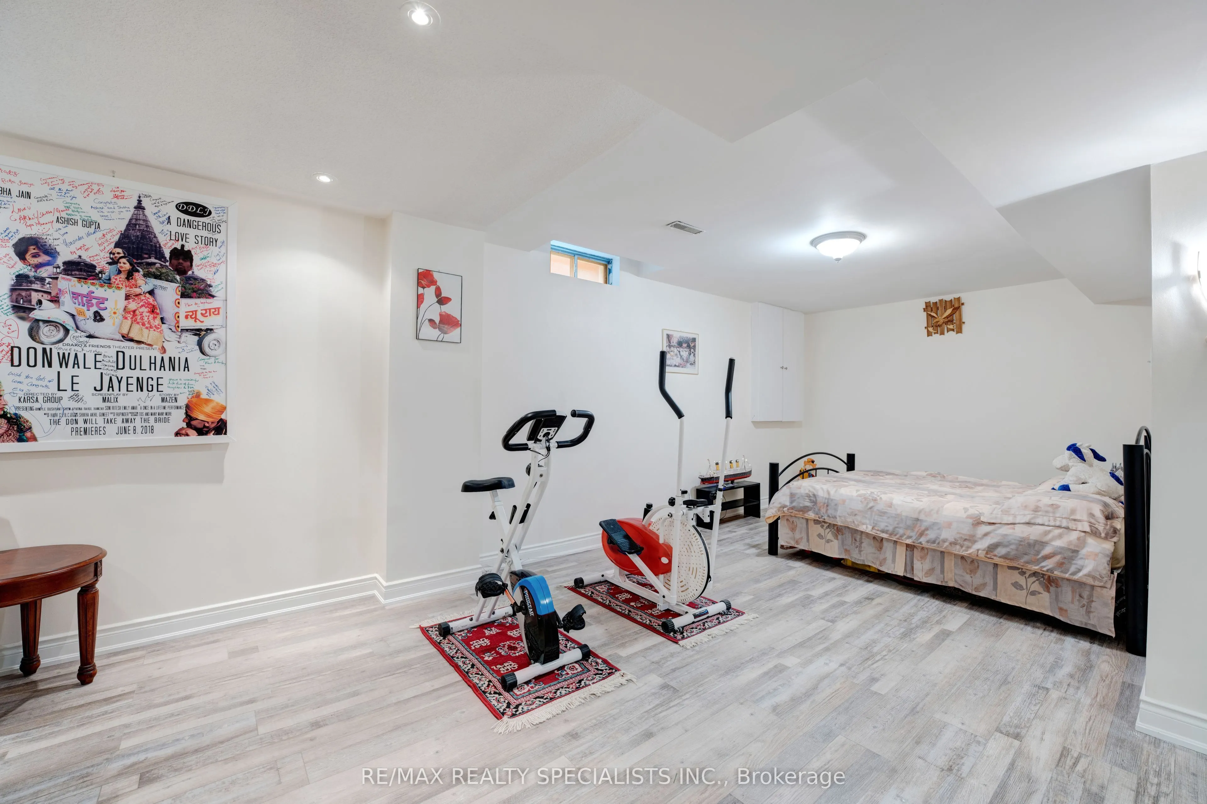 36 Devonsleigh Boulevard