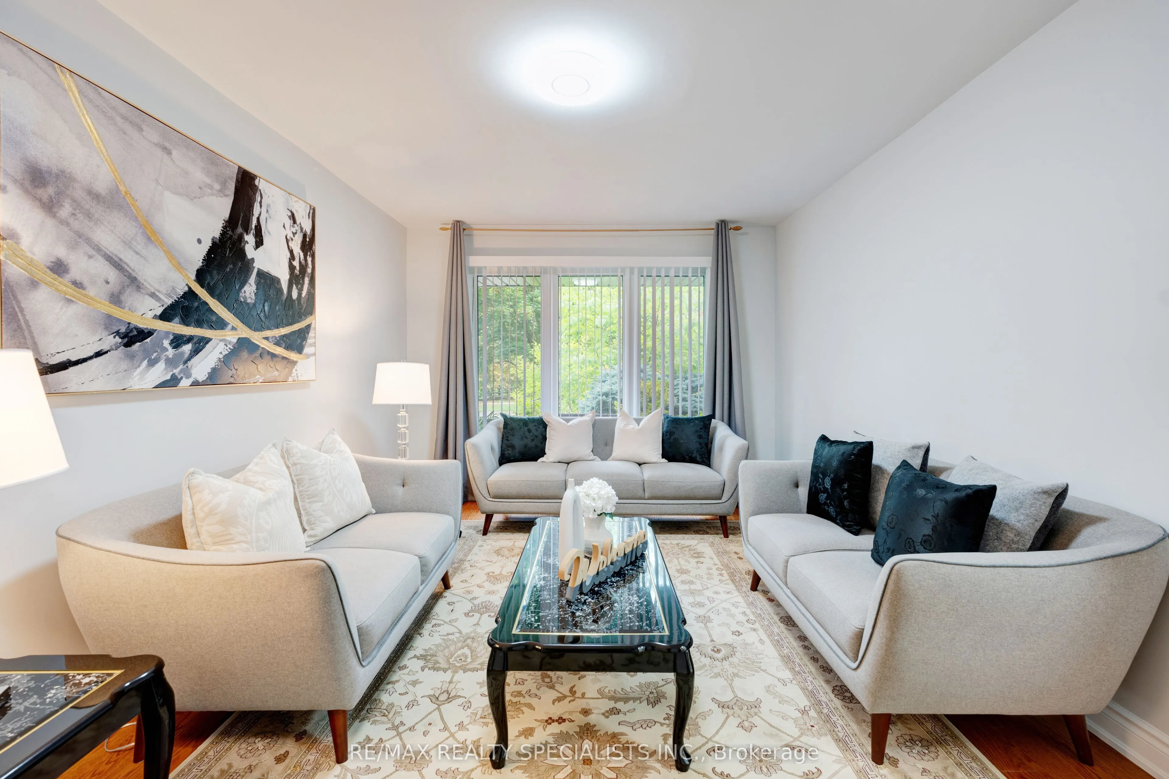 36 Devonsleigh Boulevard