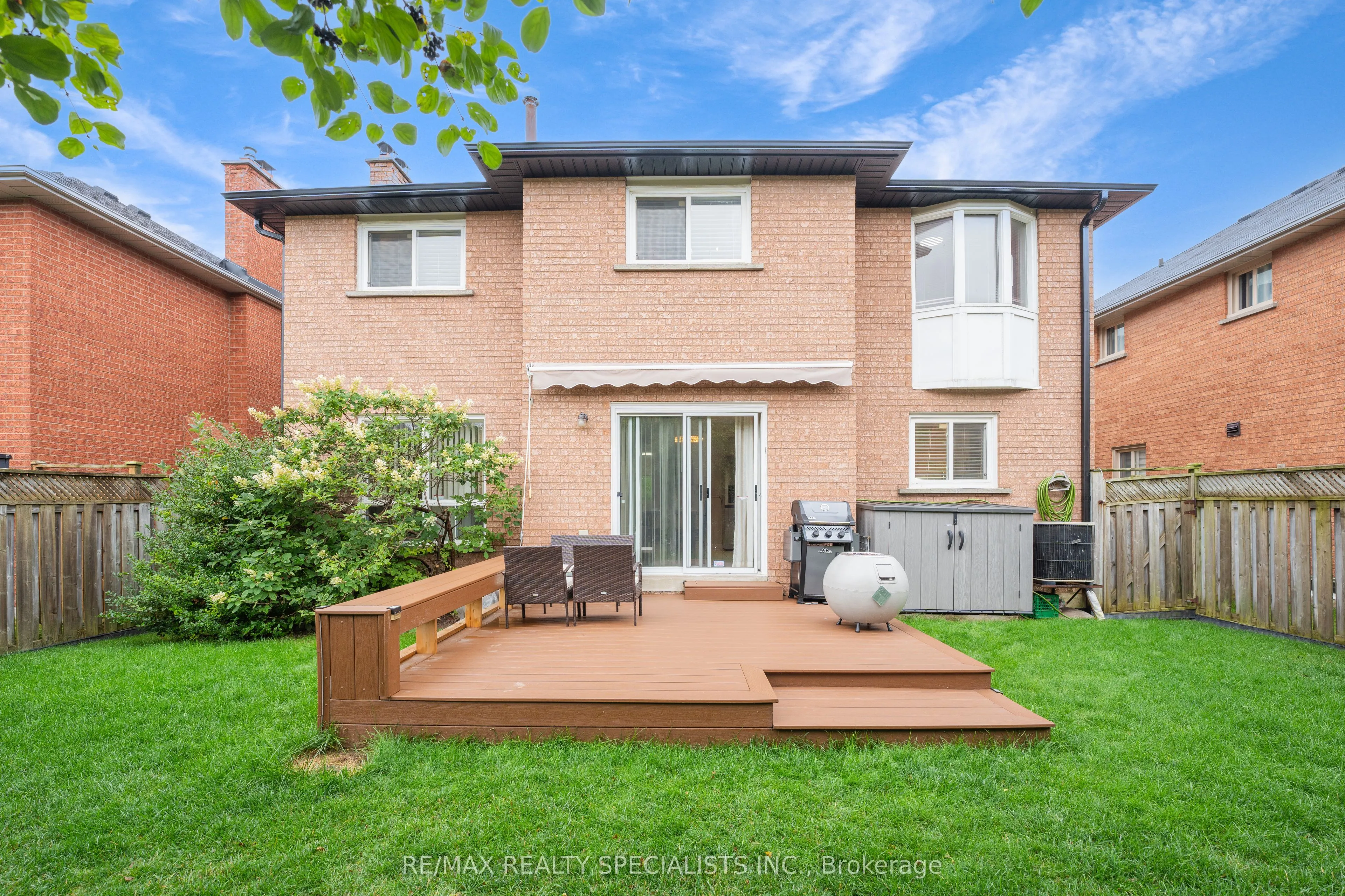 36 Devonsleigh Boulevard