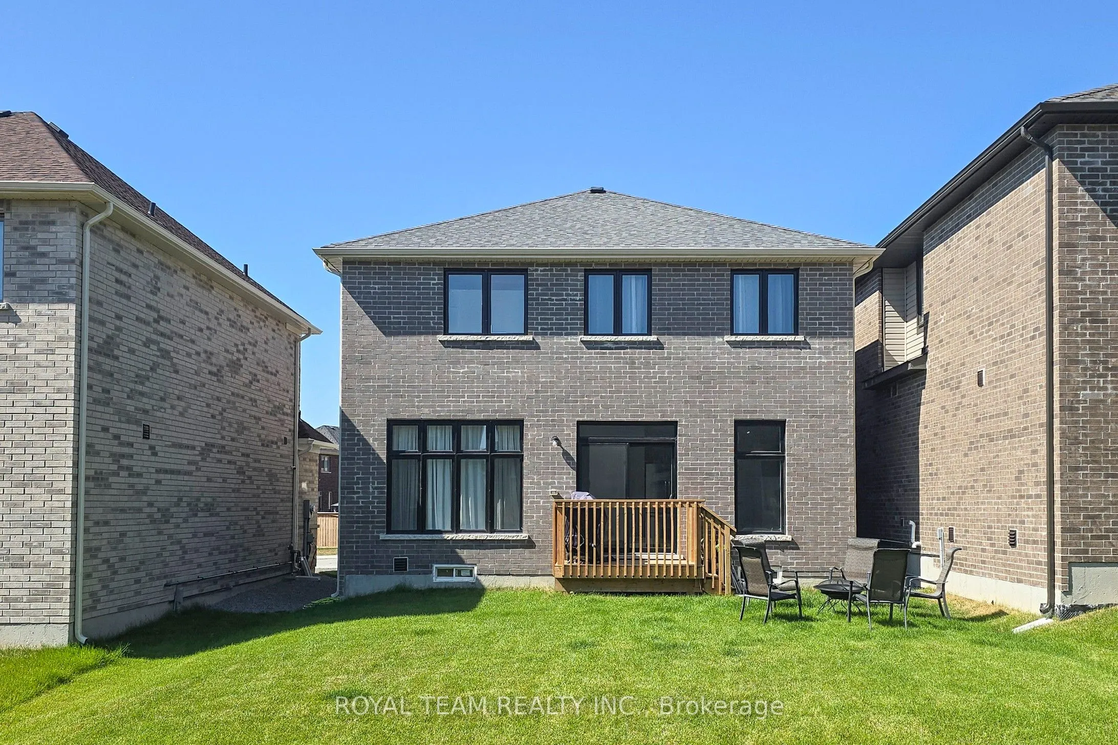 46 Ainslie Hill Crescent