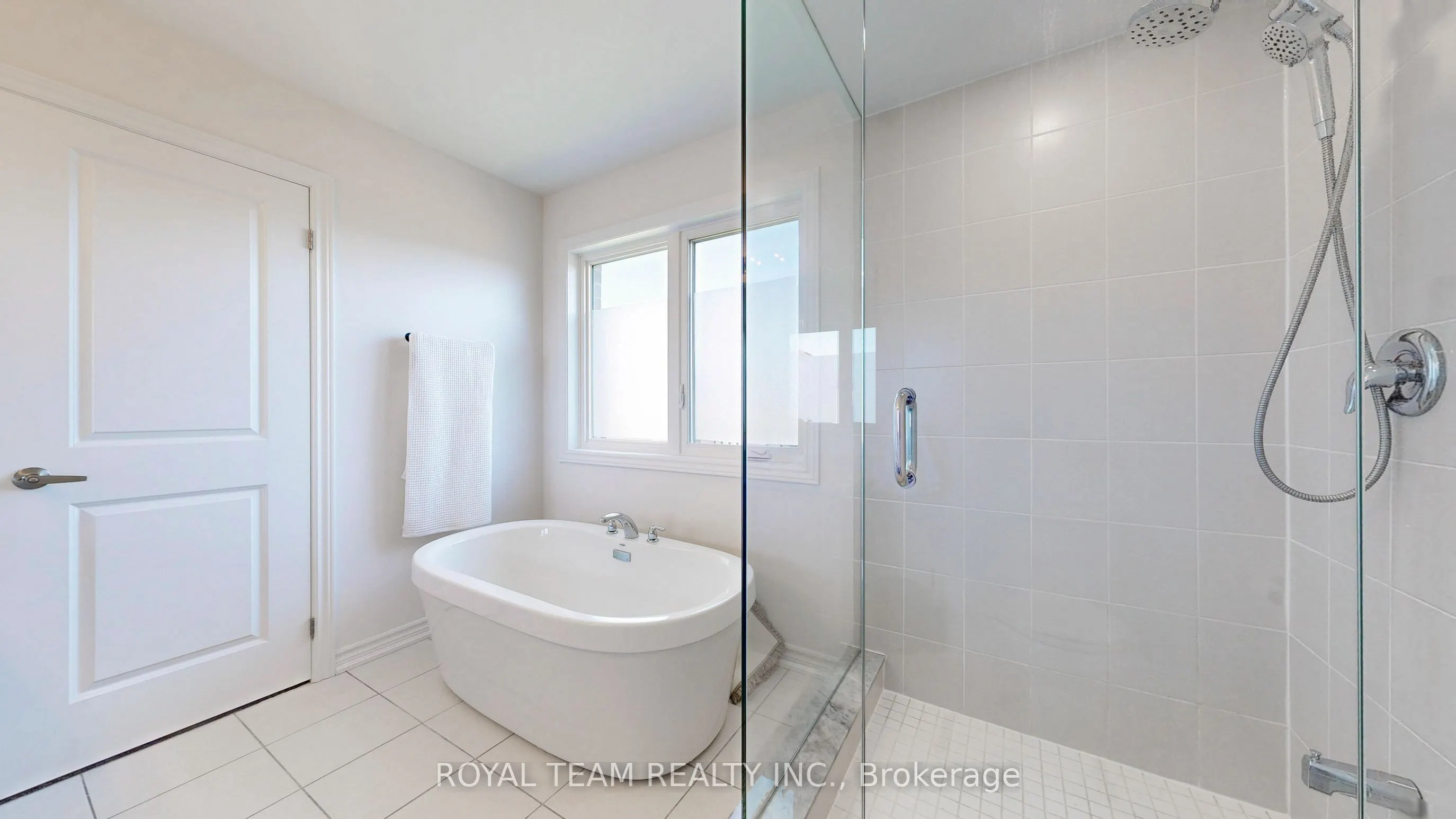 46 Ainslie Hill Crescent