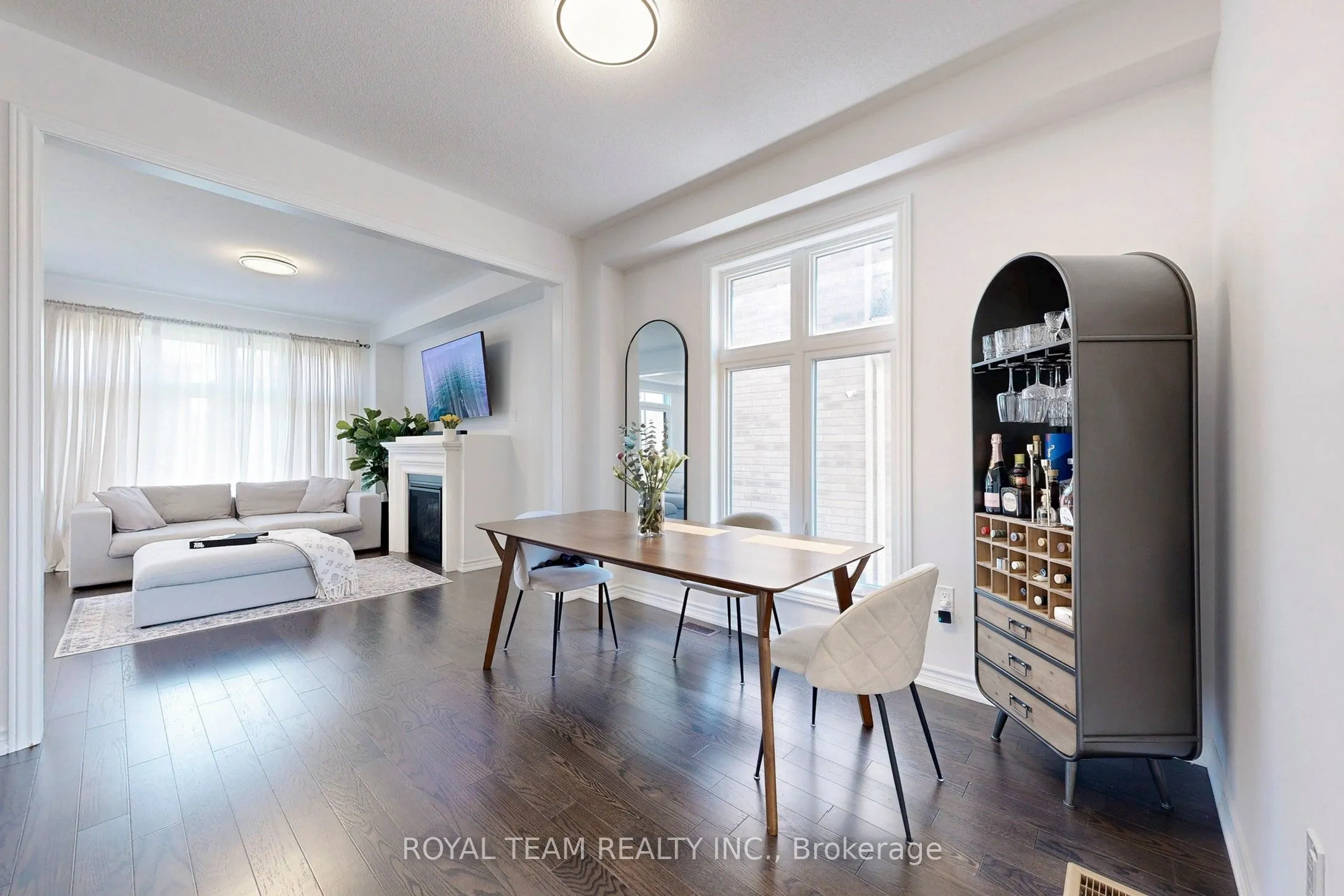 46 Ainslie Hill Crescent