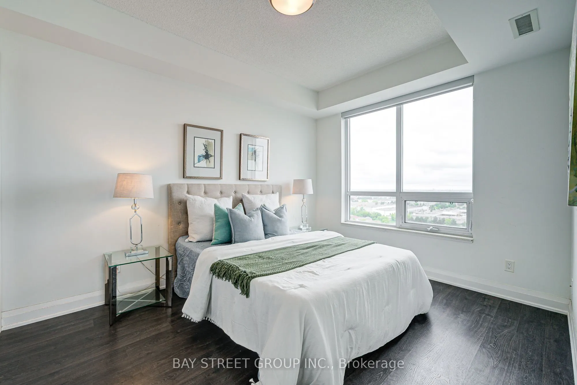 398 Highway 7 E, #1606