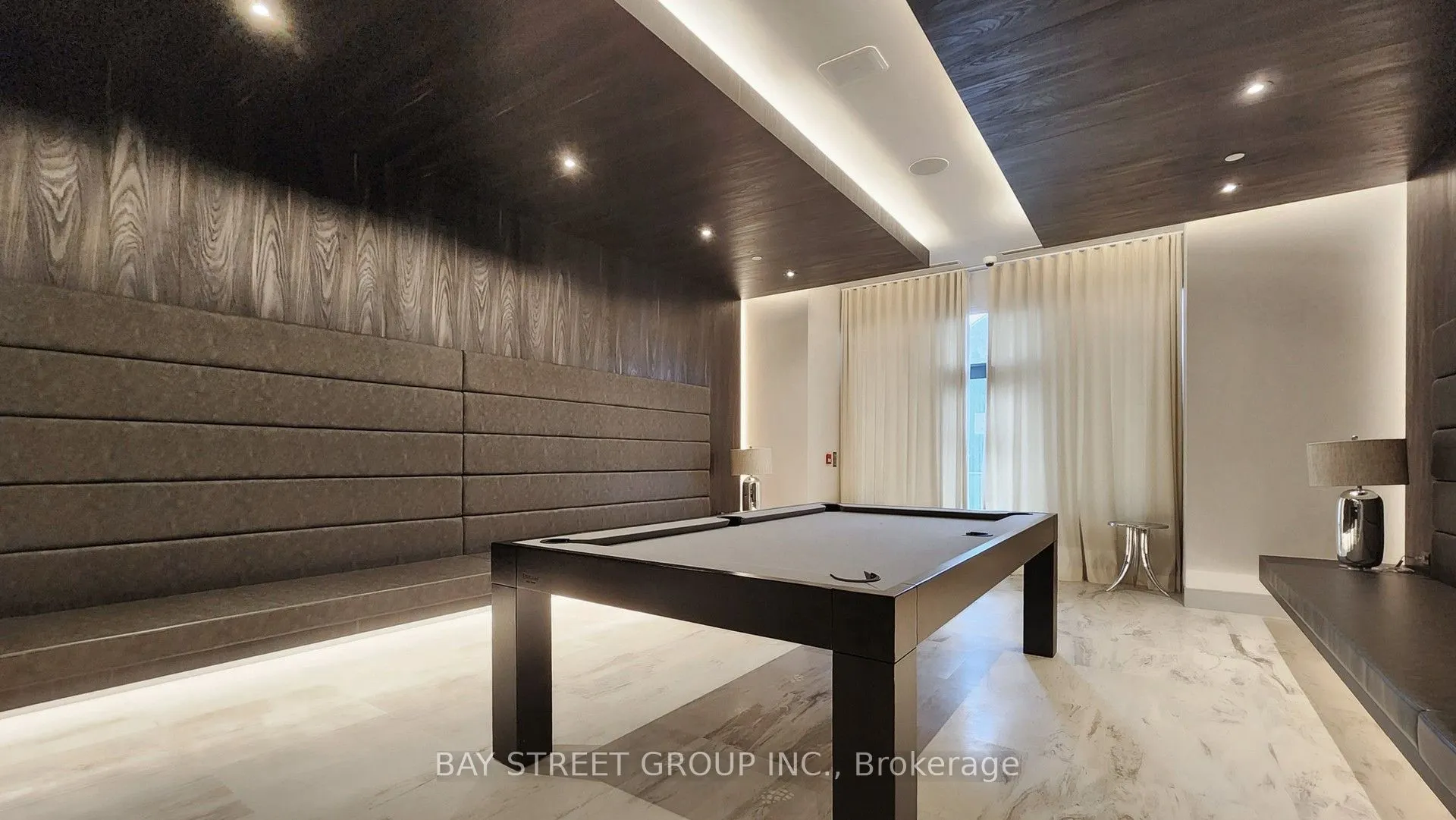 398 Highway 7 E, #1606