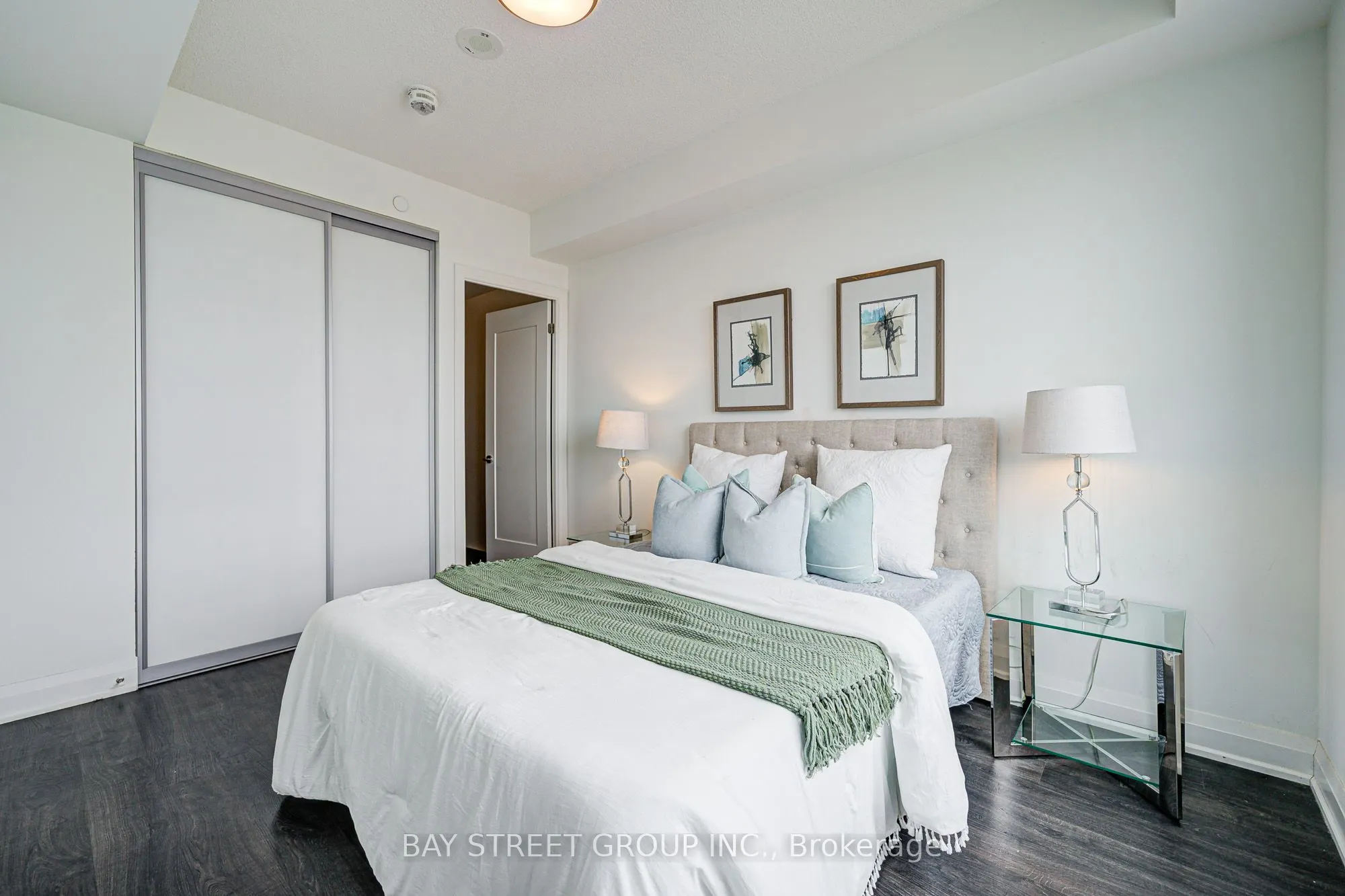 398 Highway 7 E, #1606