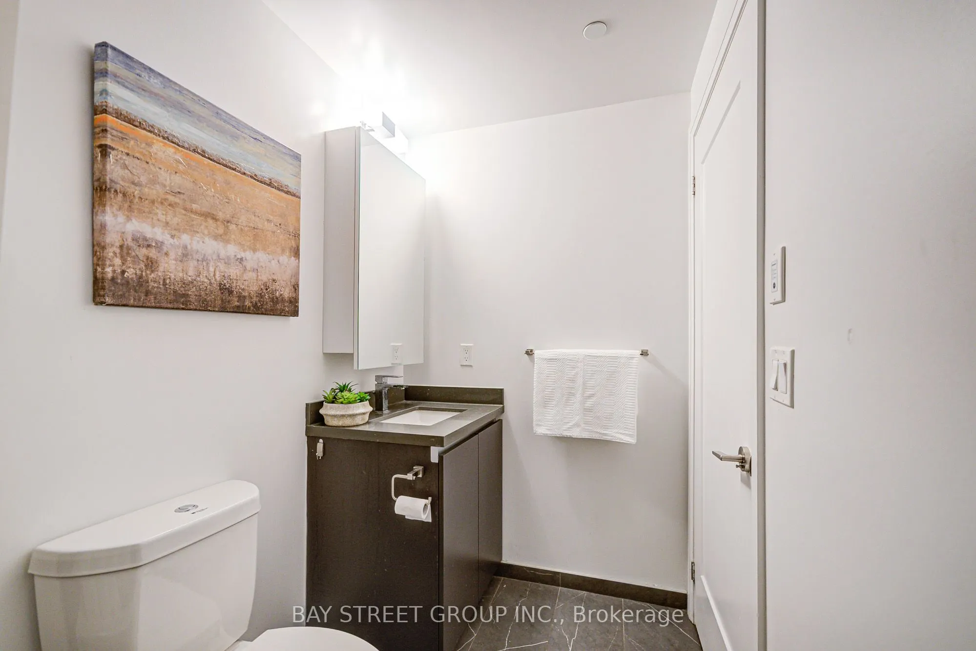 398 Highway 7 E, #1606