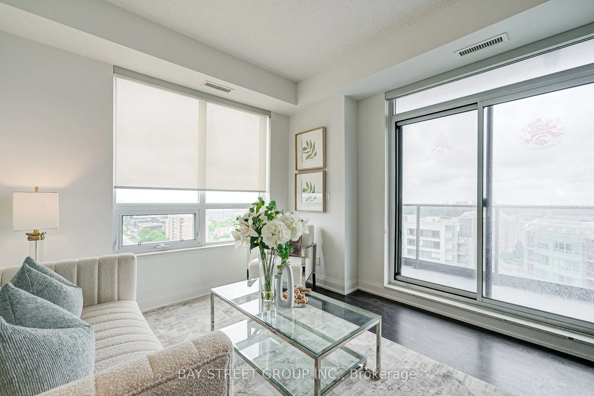 398 Highway 7 E, #1606