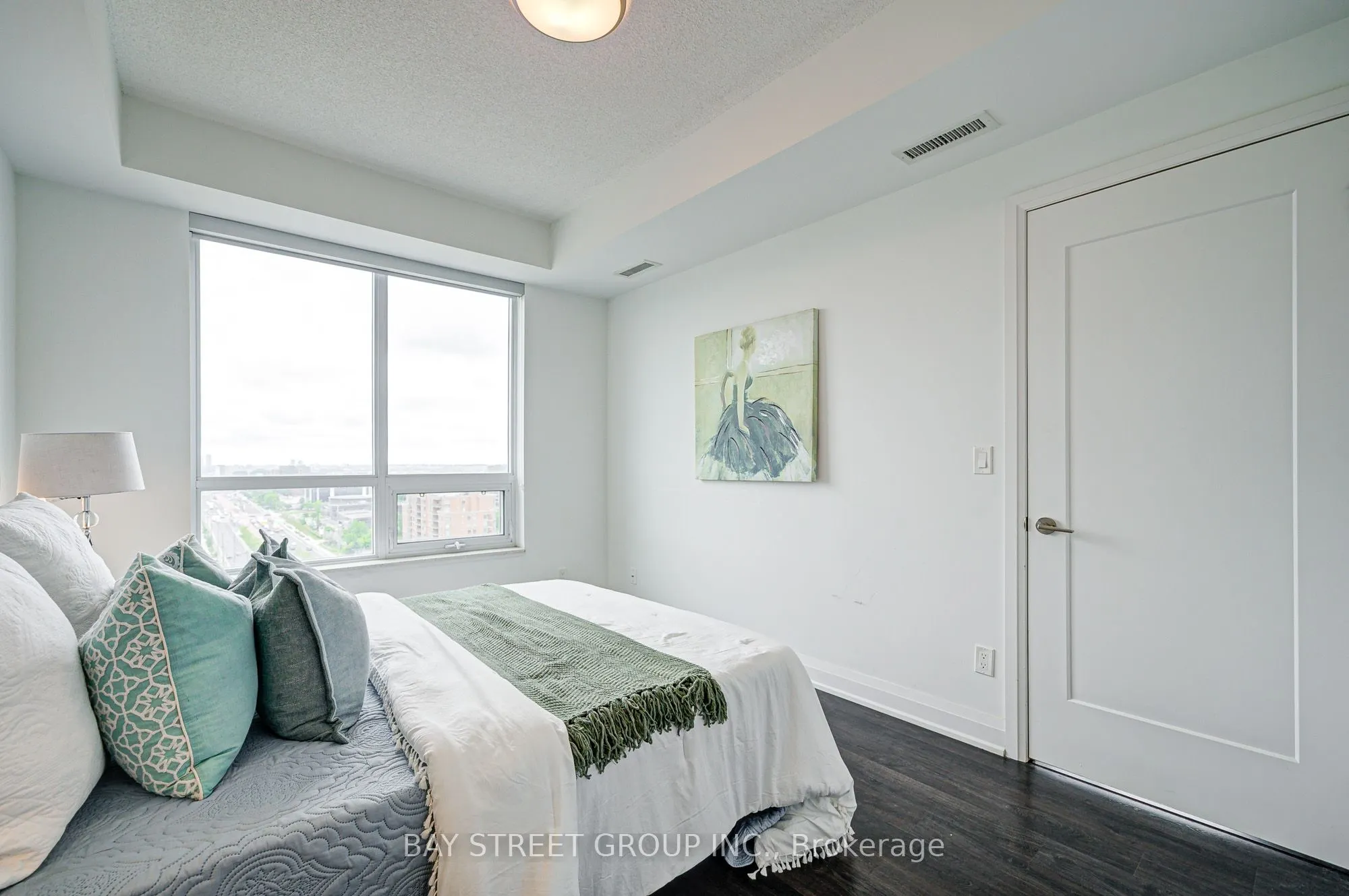 398 Highway 7 E, #1606