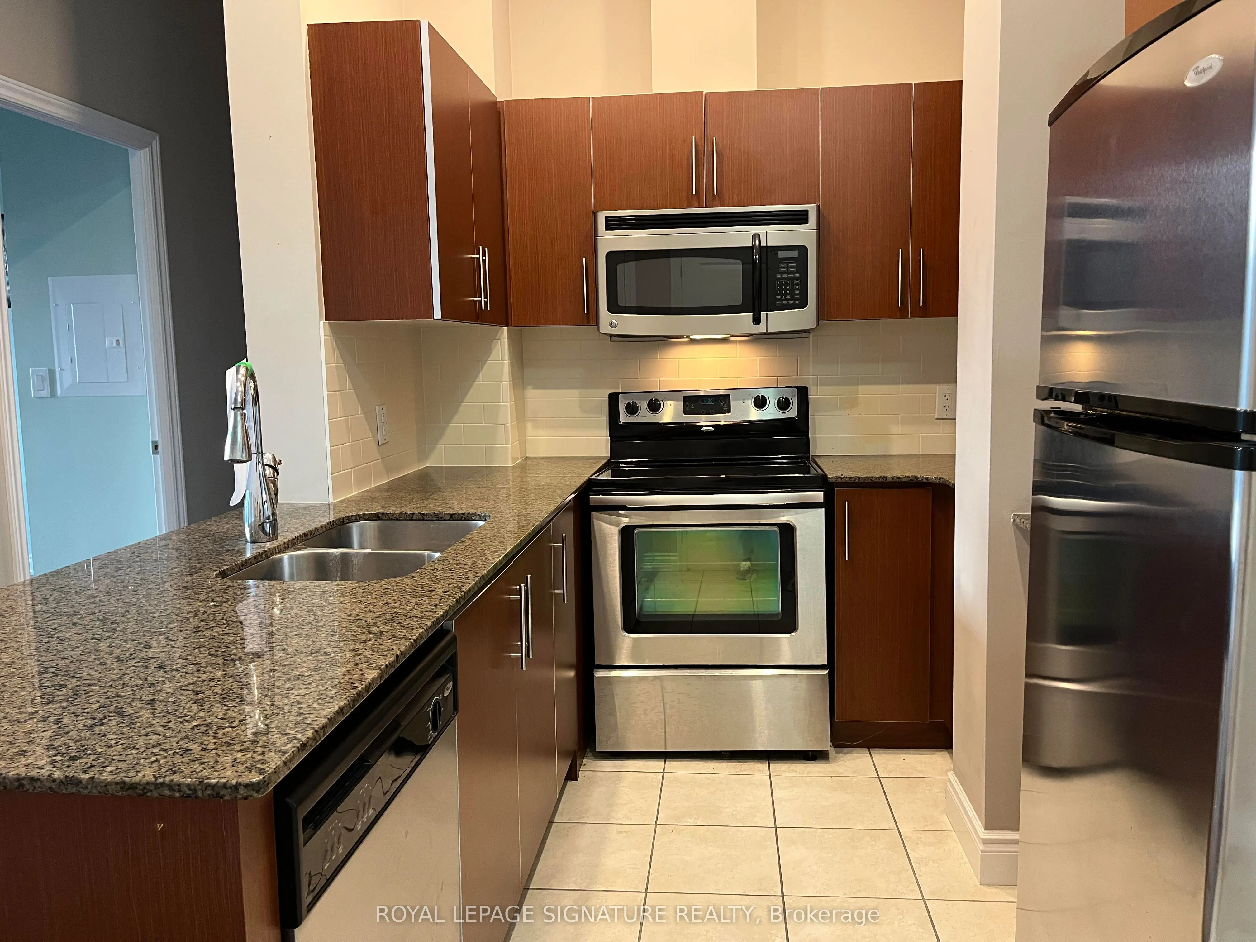 281 Woodbridge Avenue, #A32