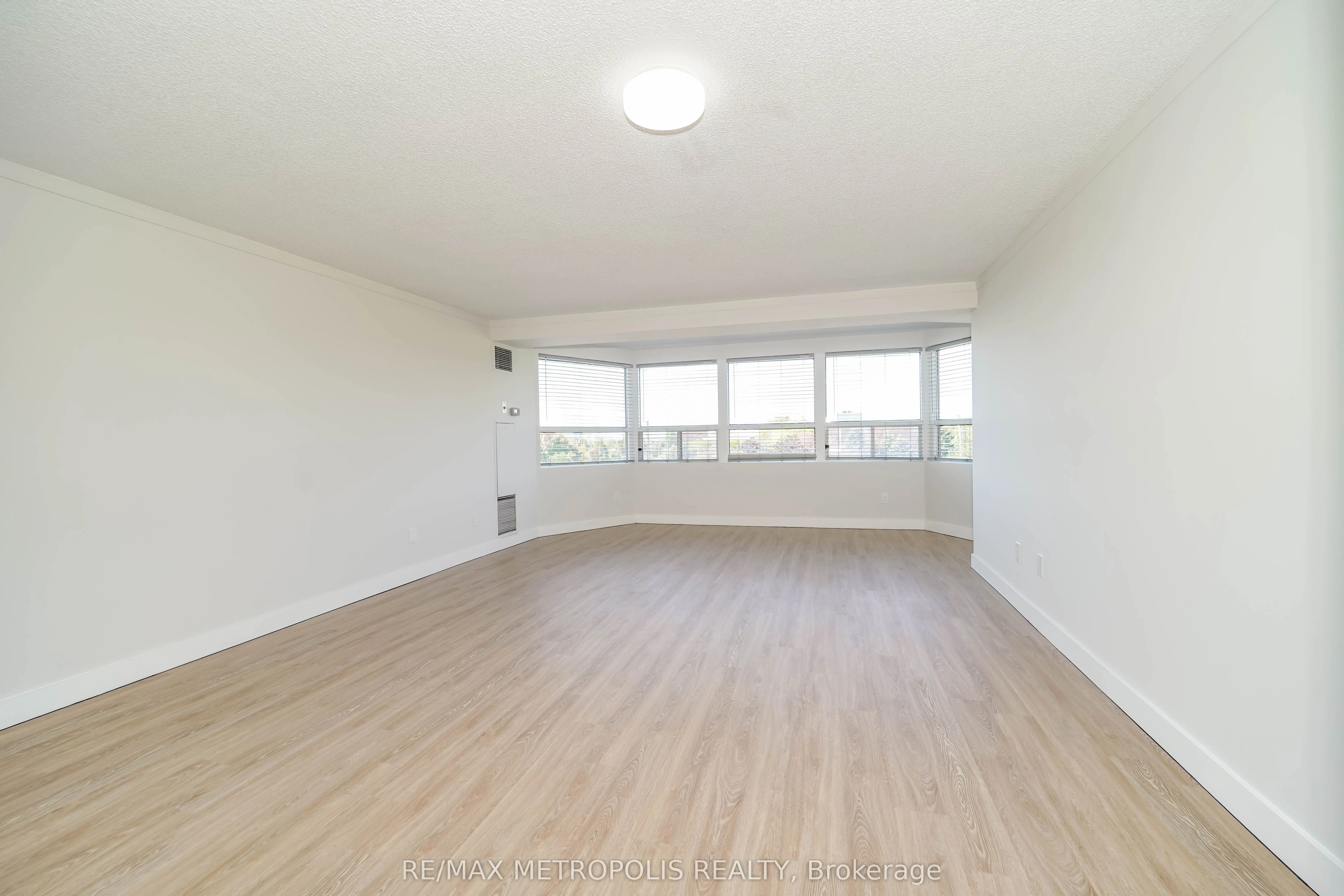 2 Raymerville Drive, #502