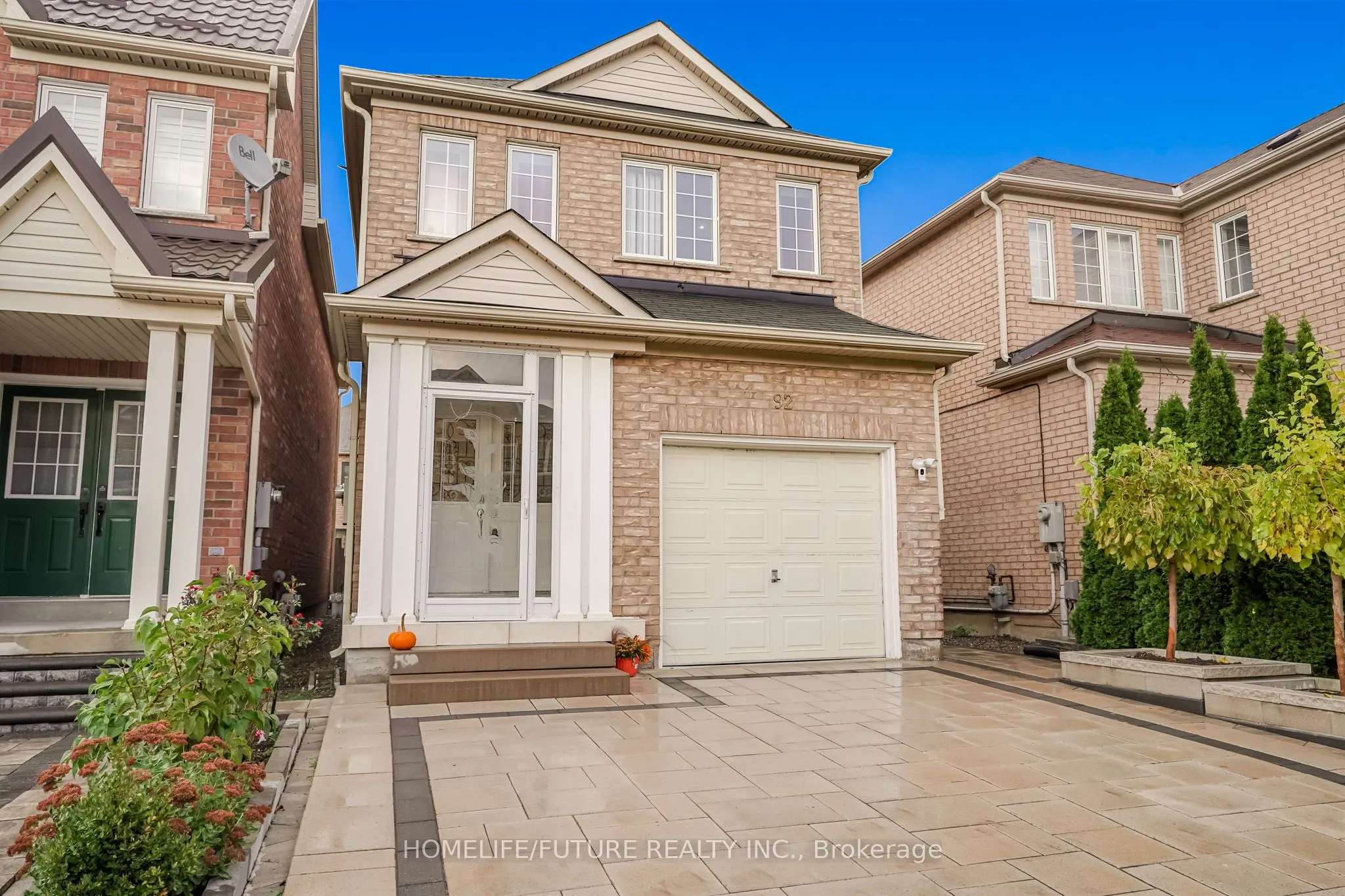 92 Jack Monkman Crescent