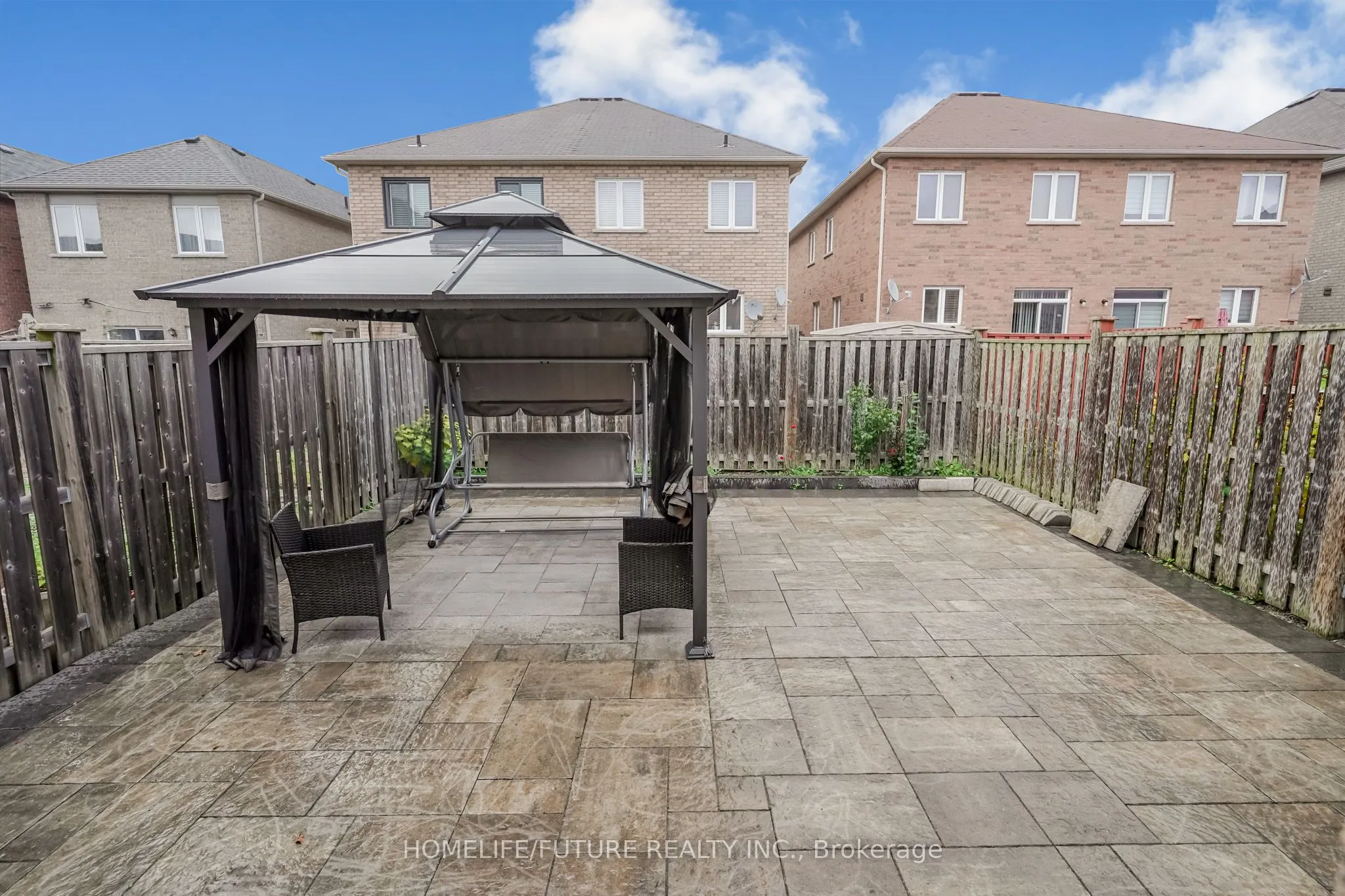 92 Jack Monkman Crescent