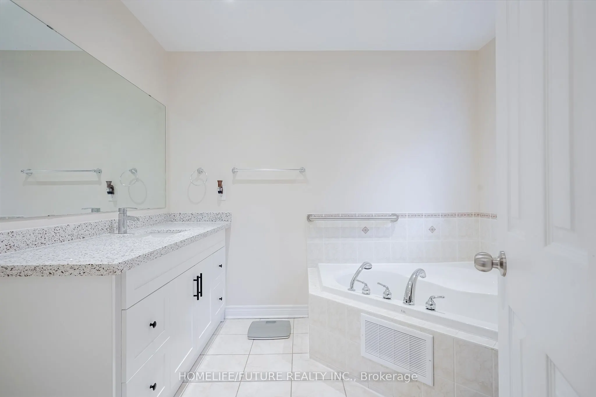 92 Jack Monkman Crescent