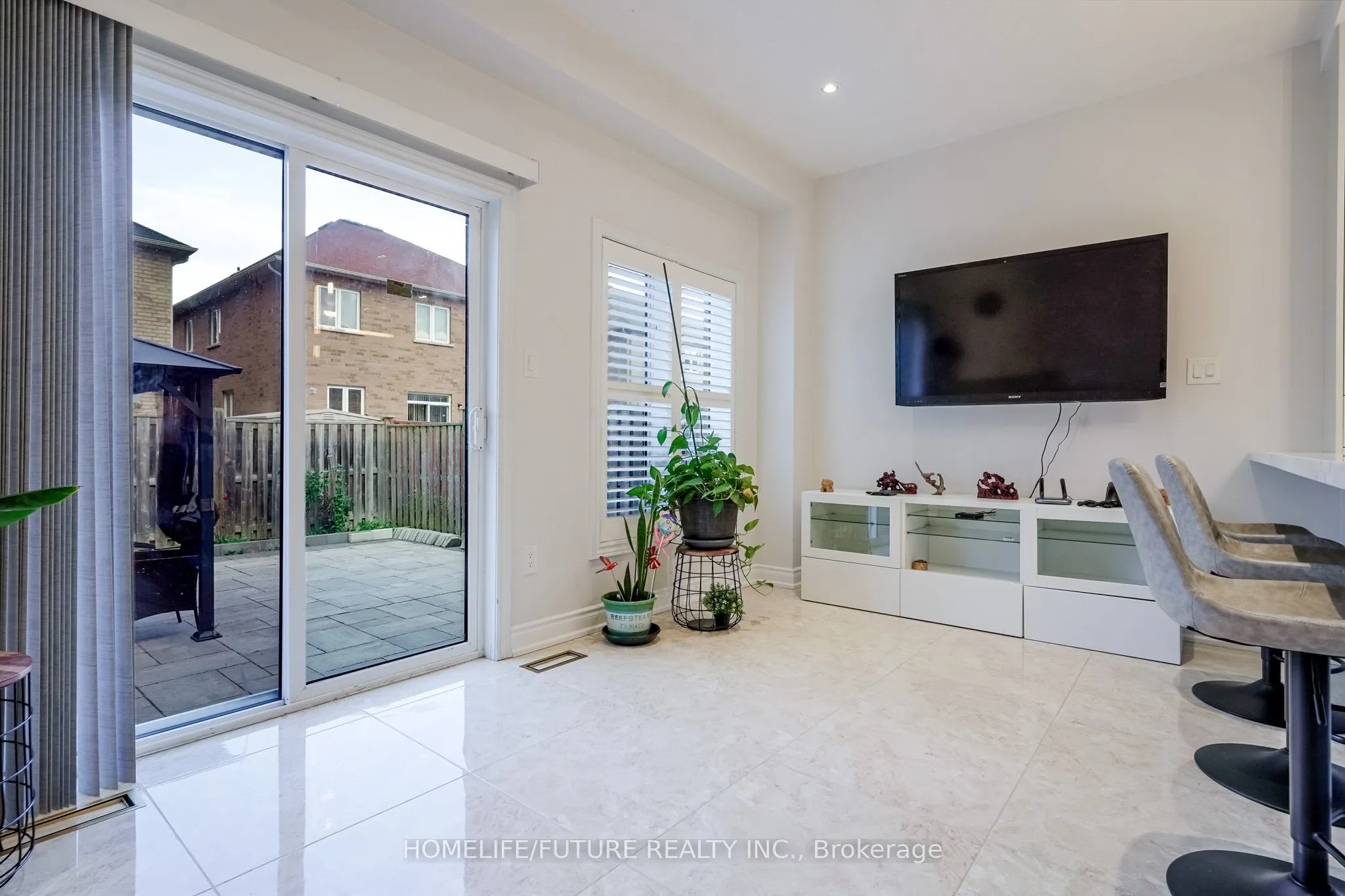 92 Jack Monkman Crescent