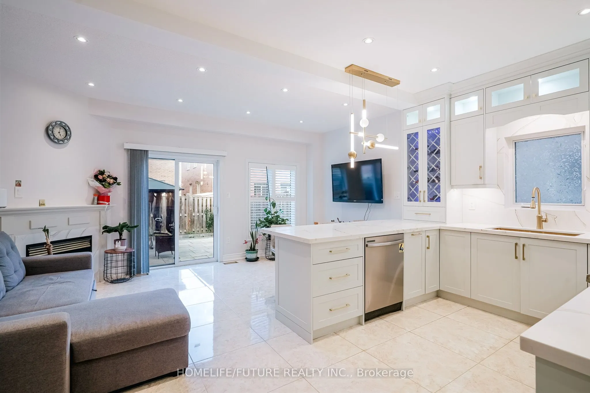 92 Jack Monkman Crescent