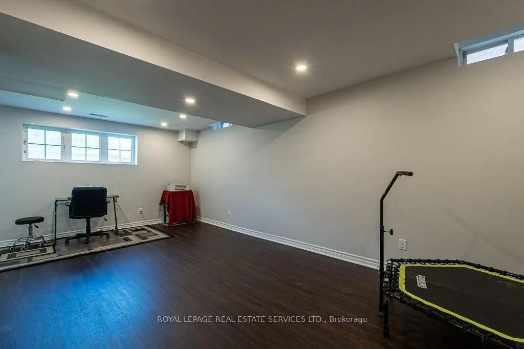 19 Callander Crescent