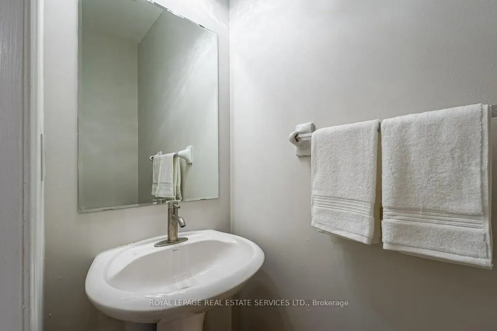 19 Callander Crescent