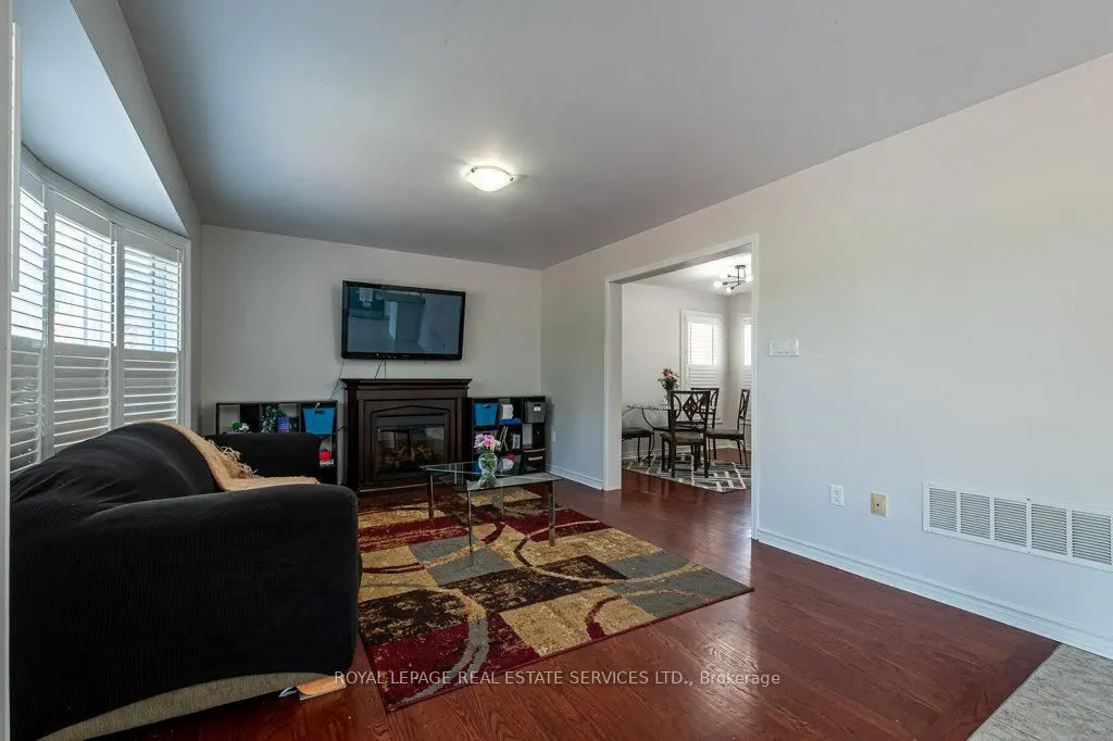 19 Callander Crescent