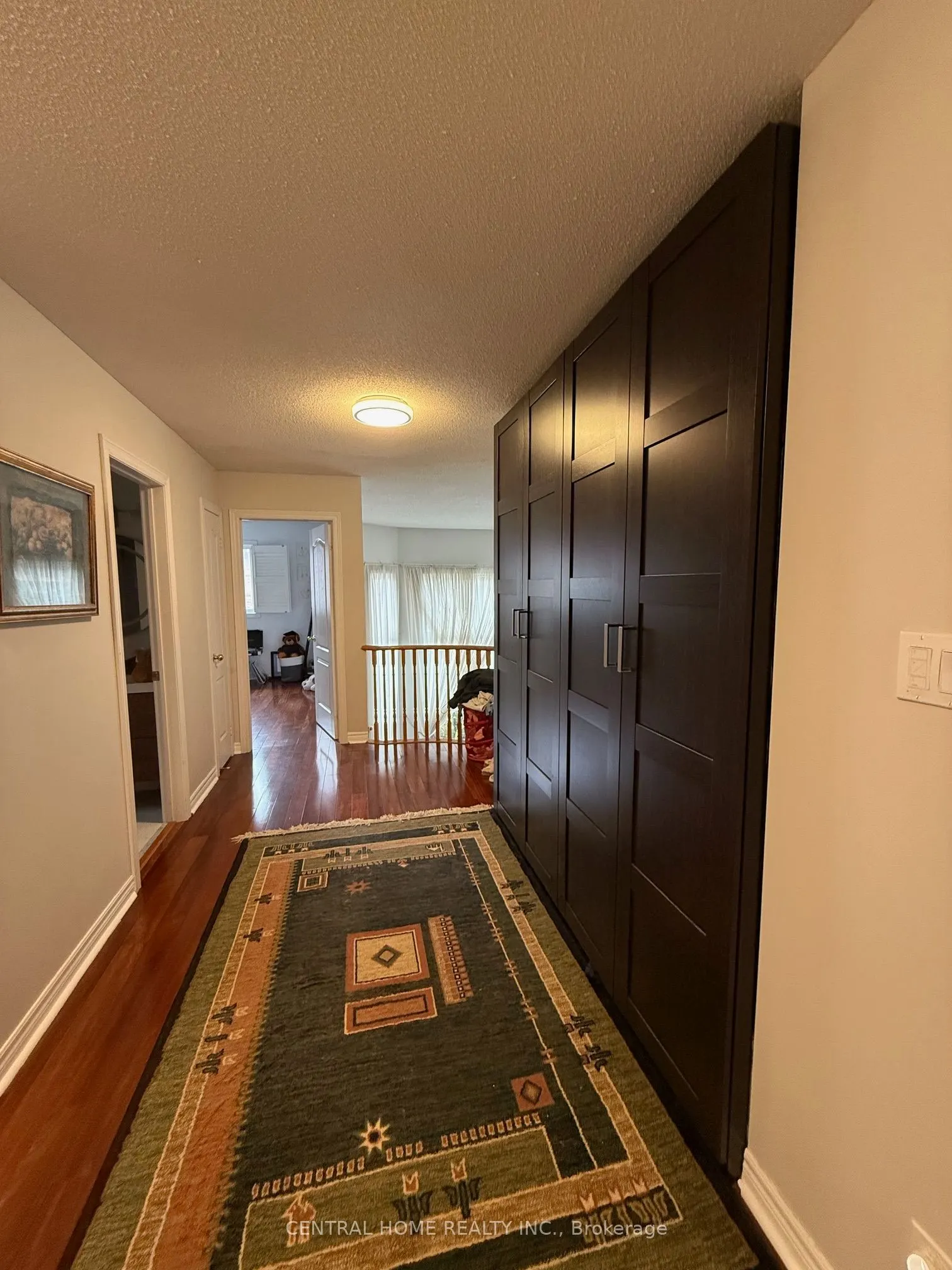 89 Old Colony Road, #main floor