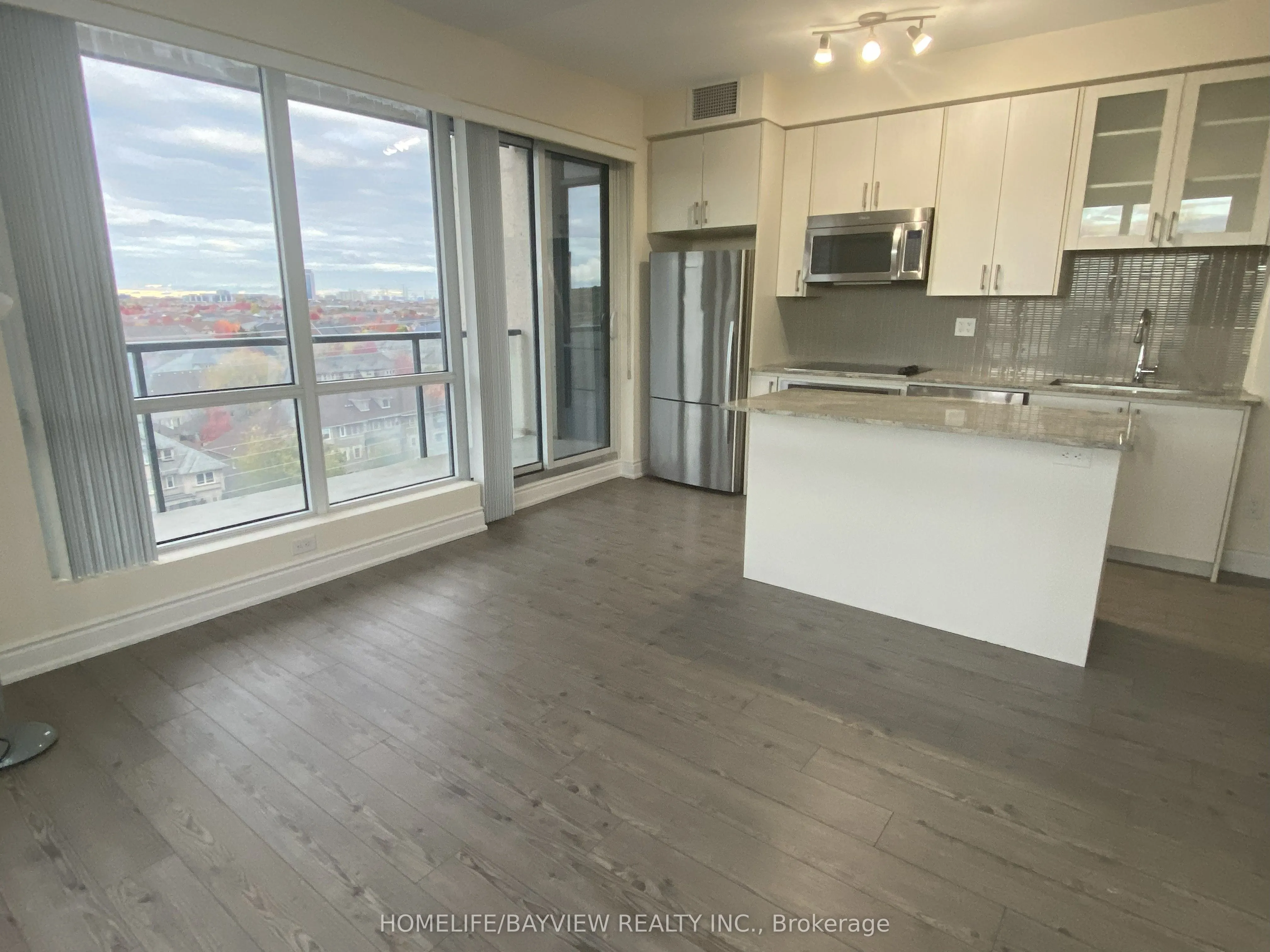 9090 Yonge Street, #805B