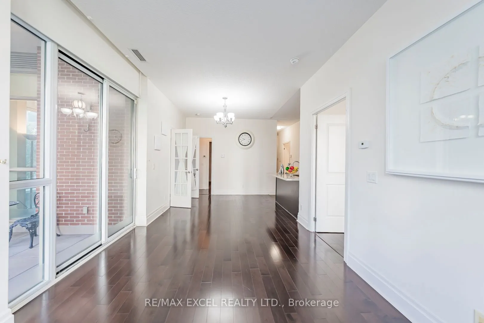 1 Upper Duke Crescent, #110