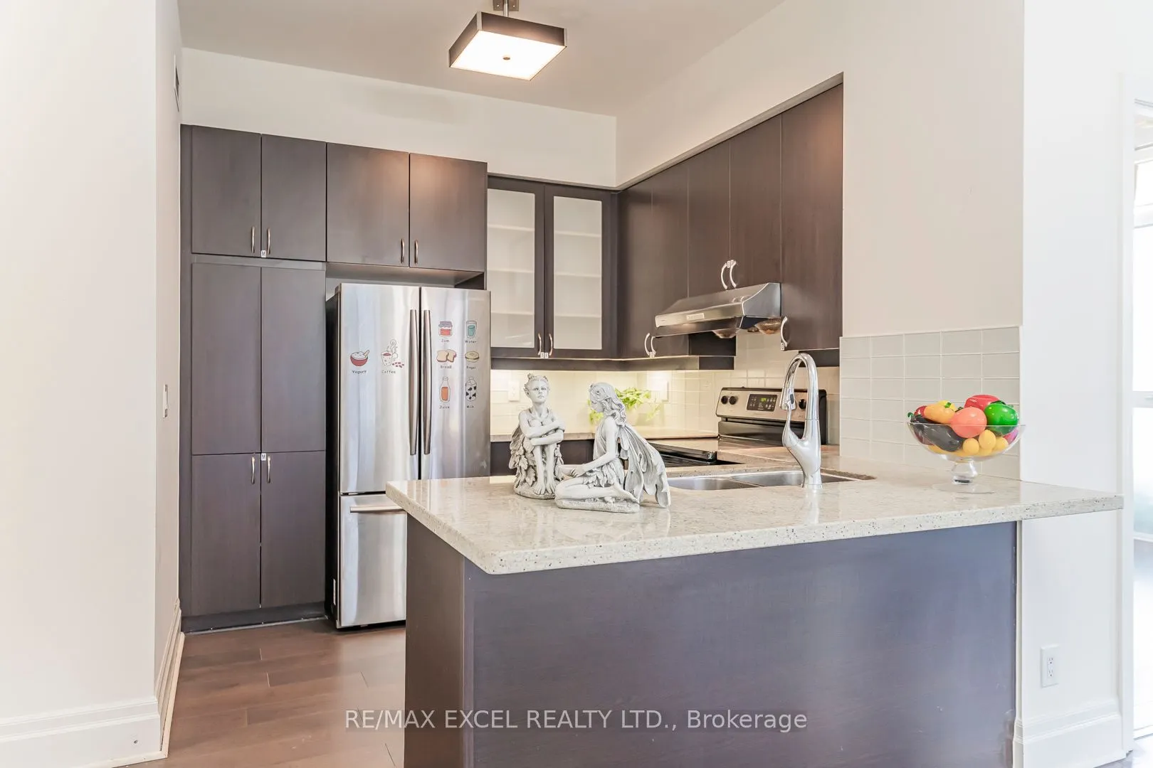 1 Upper Duke Crescent, #110