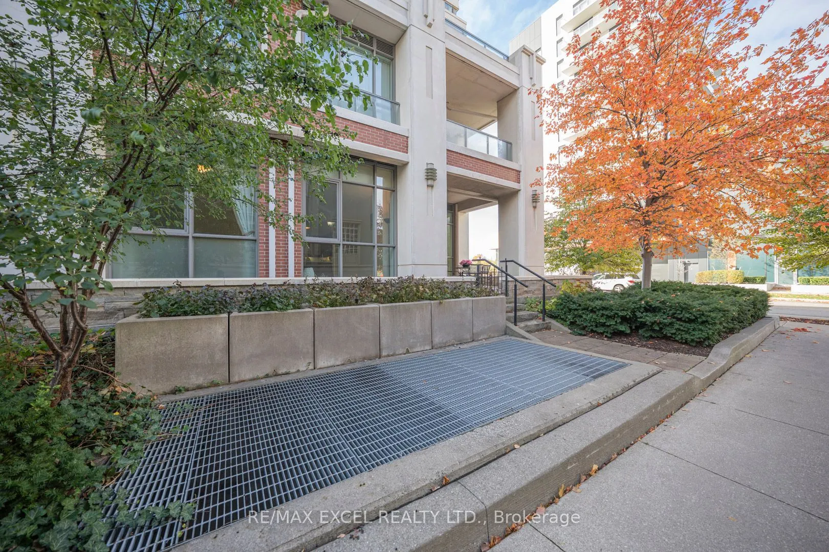 1 Upper Duke Crescent, #110