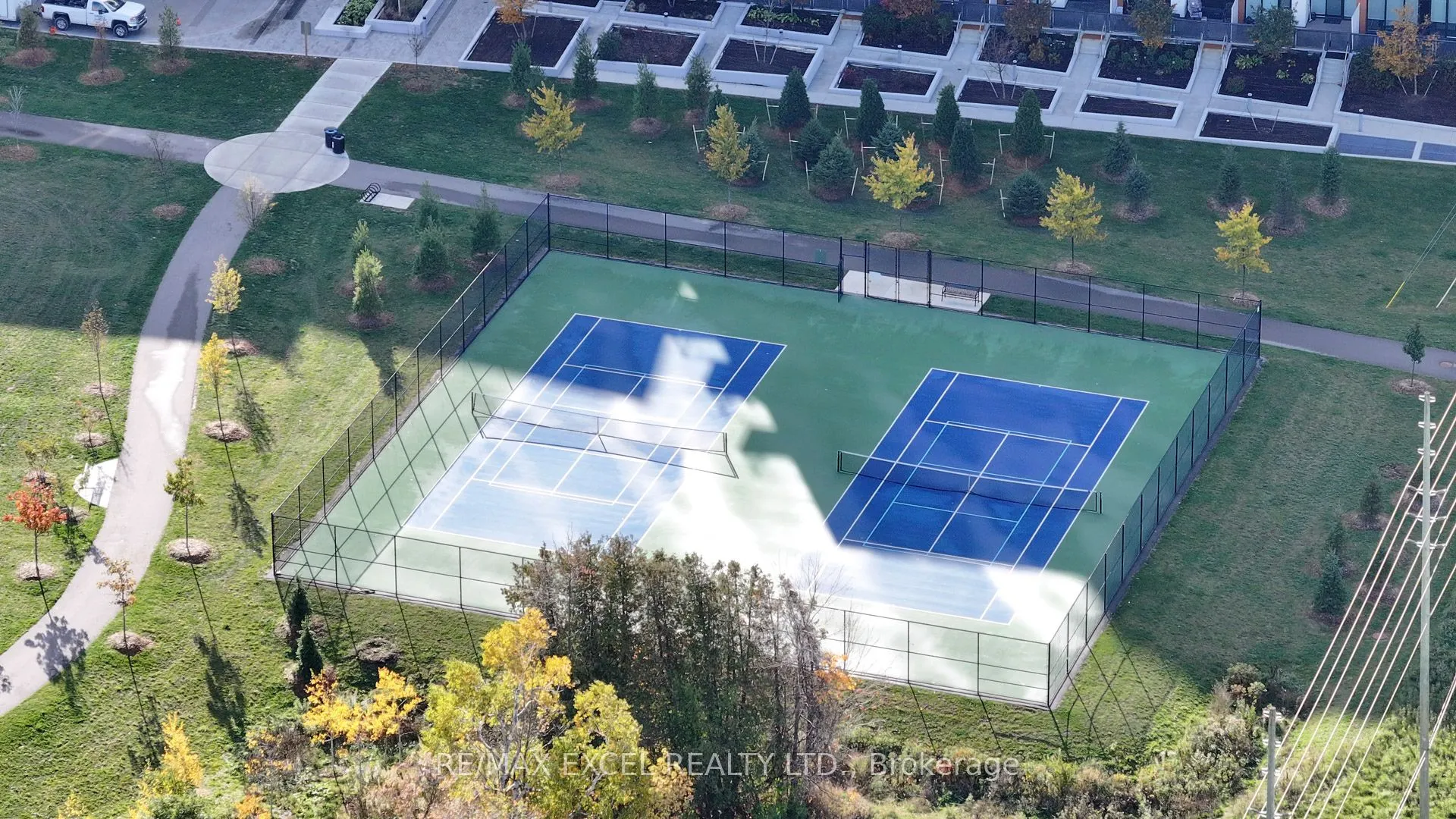 1 Upper Duke Crescent, #110