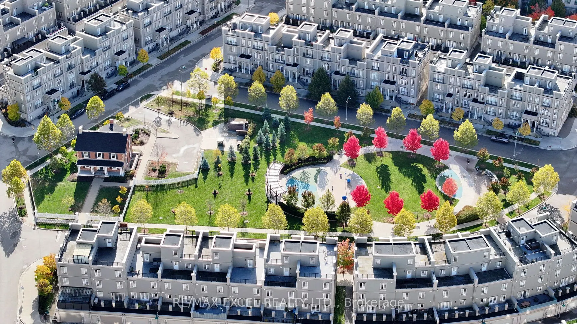 1 Upper Duke Crescent, #110