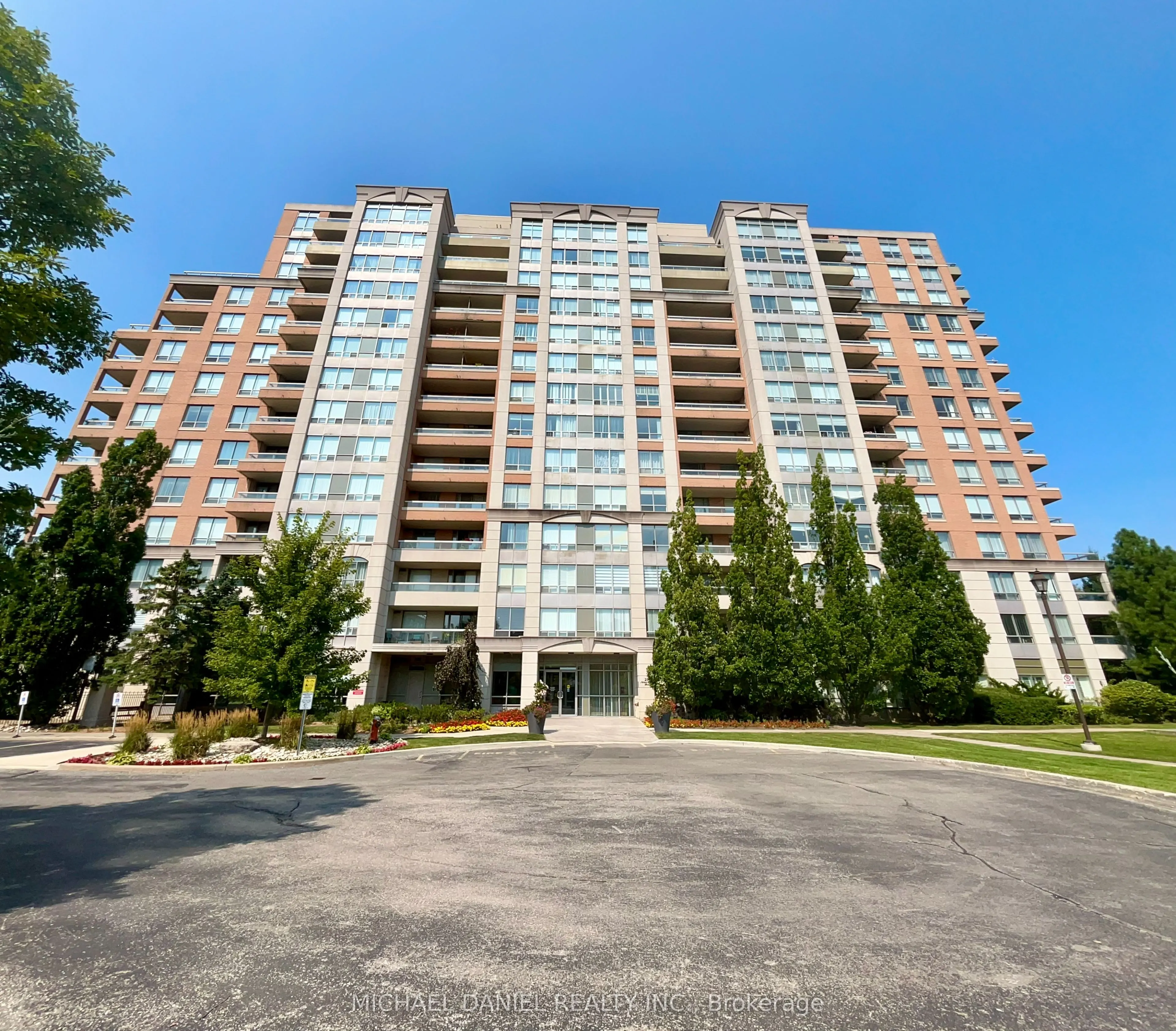 29 Northern Heights Drive, #306