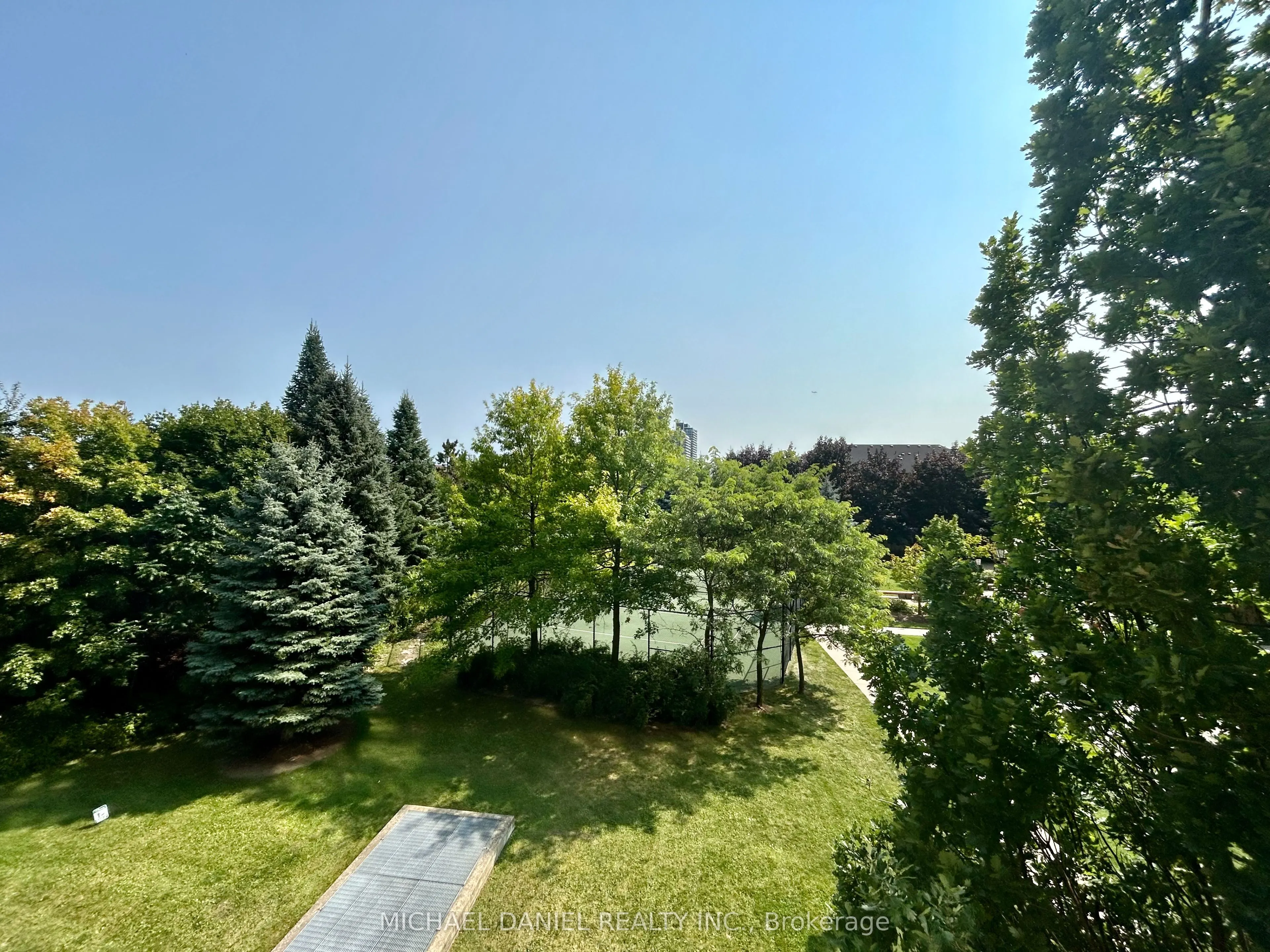 29 Northern Heights Drive, #306