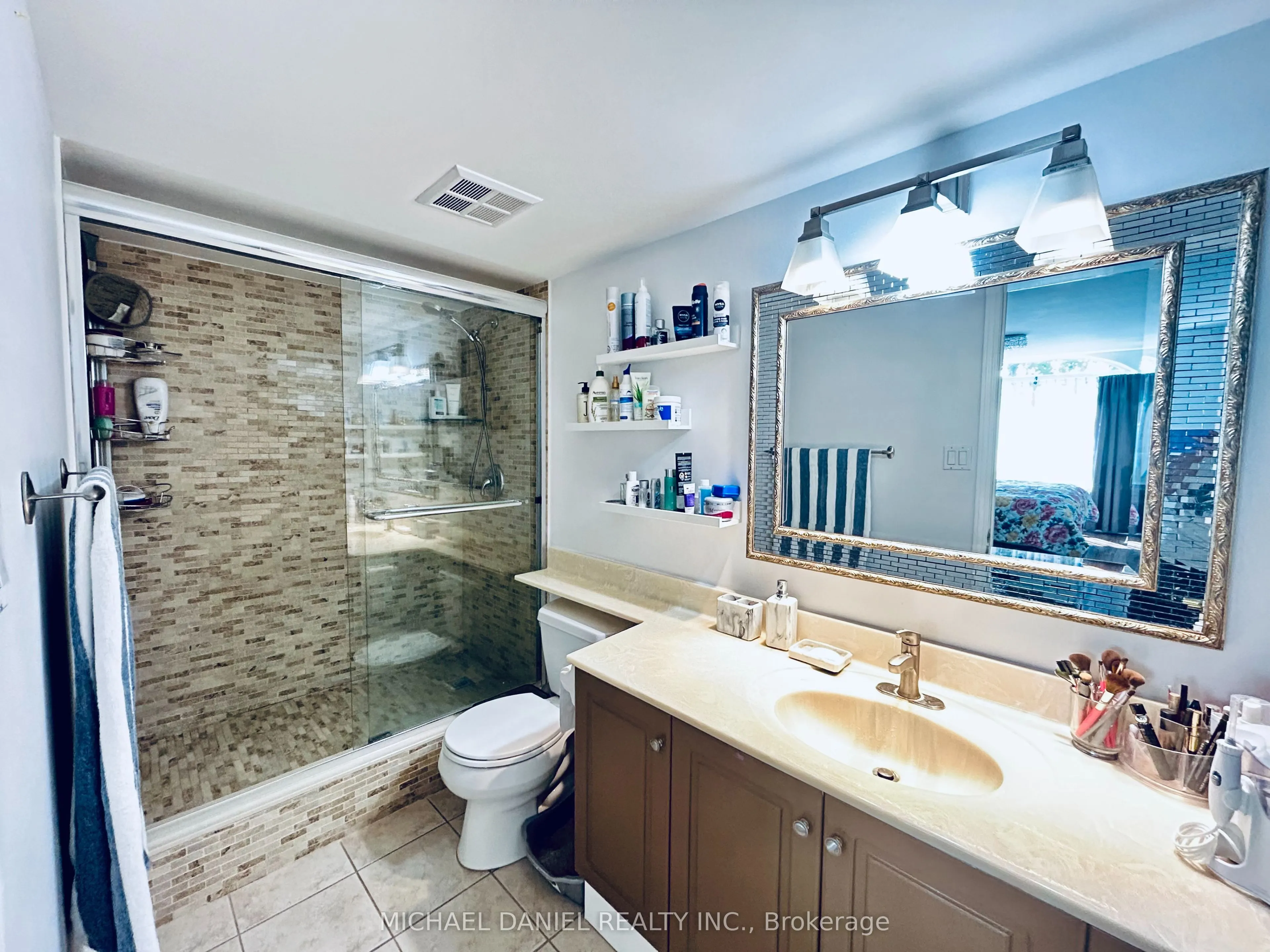 29 Northern Heights Drive, #306