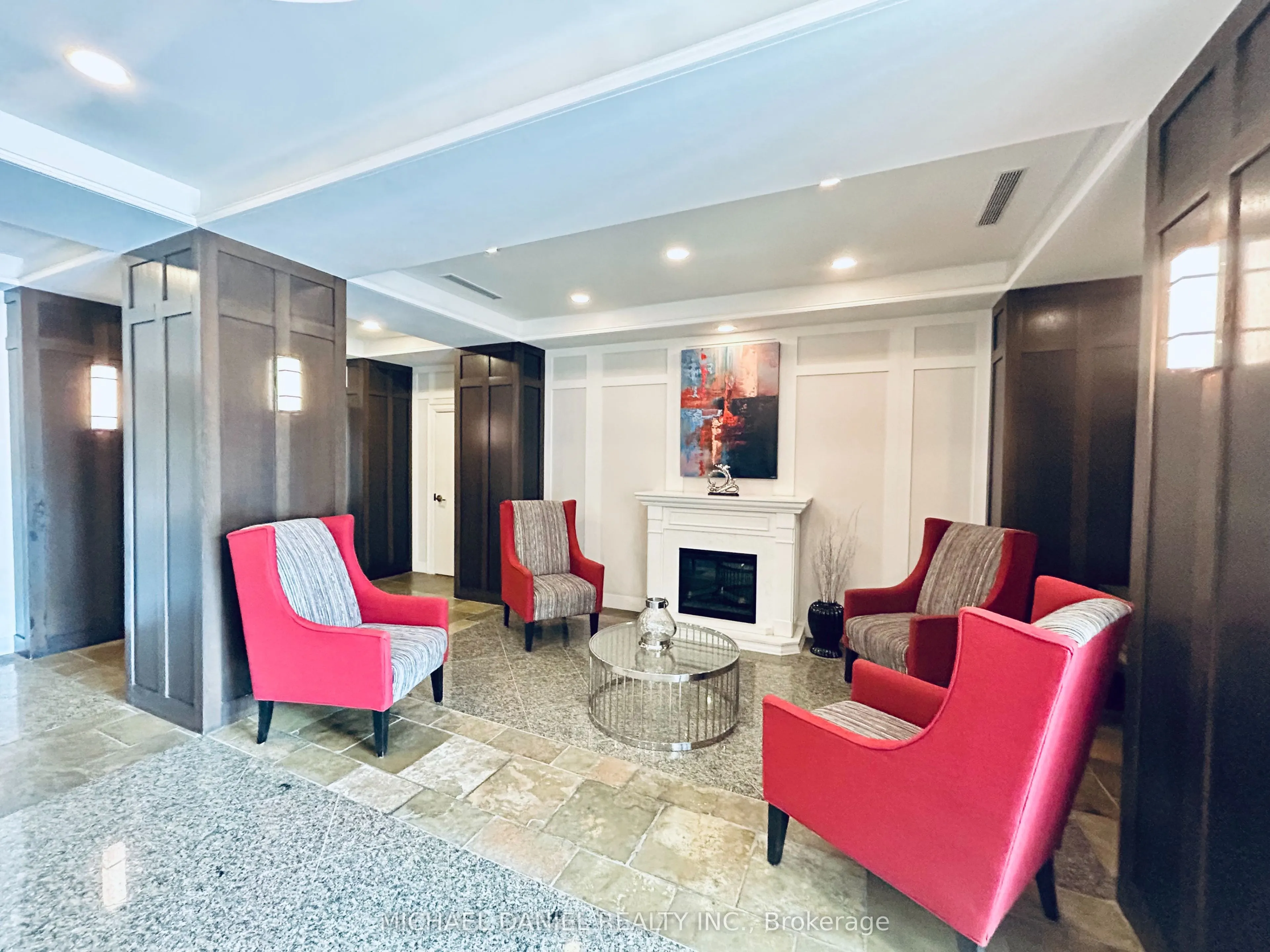 29 Northern Heights Drive, #306