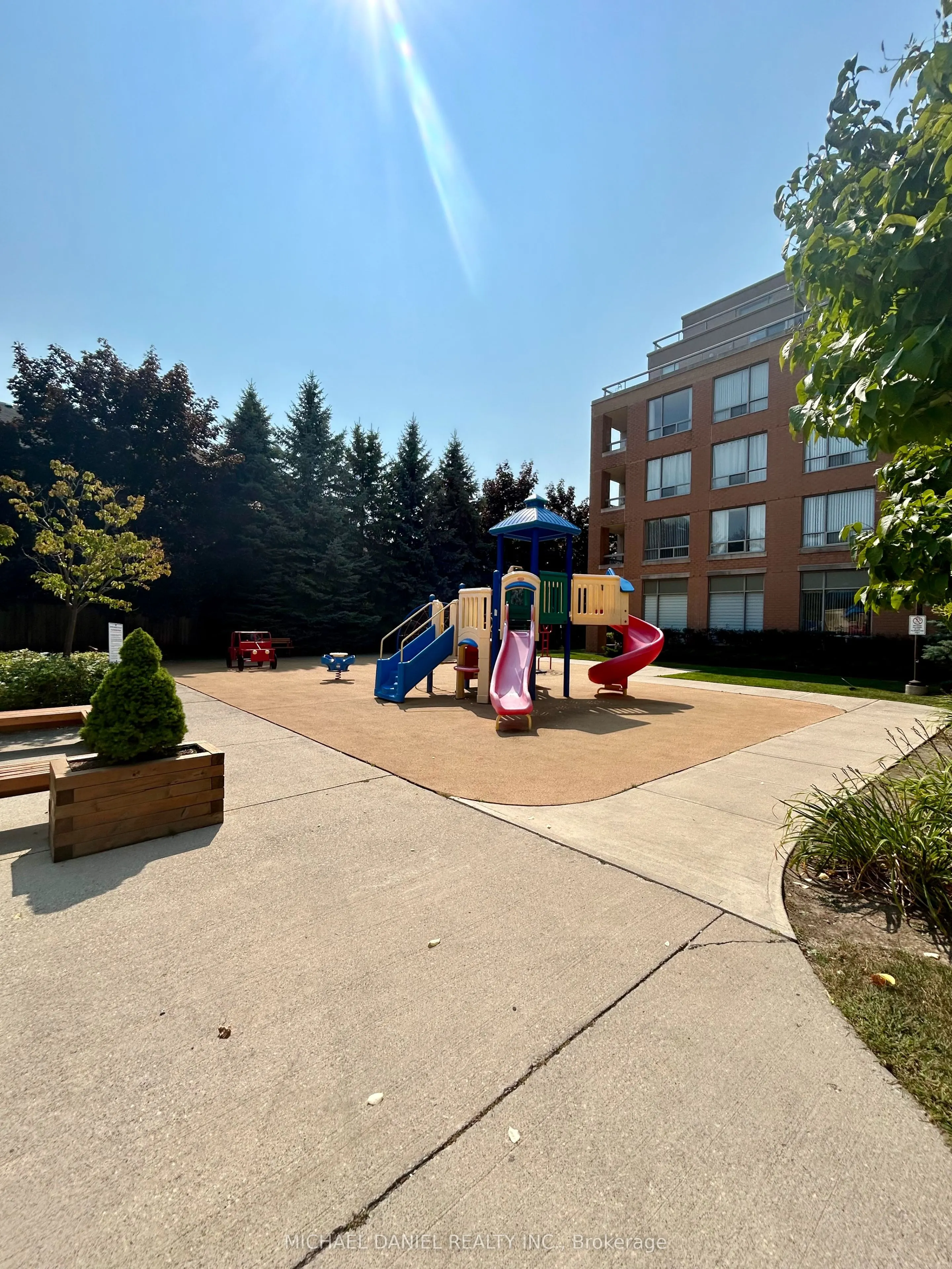 29 Northern Heights Drive, #306